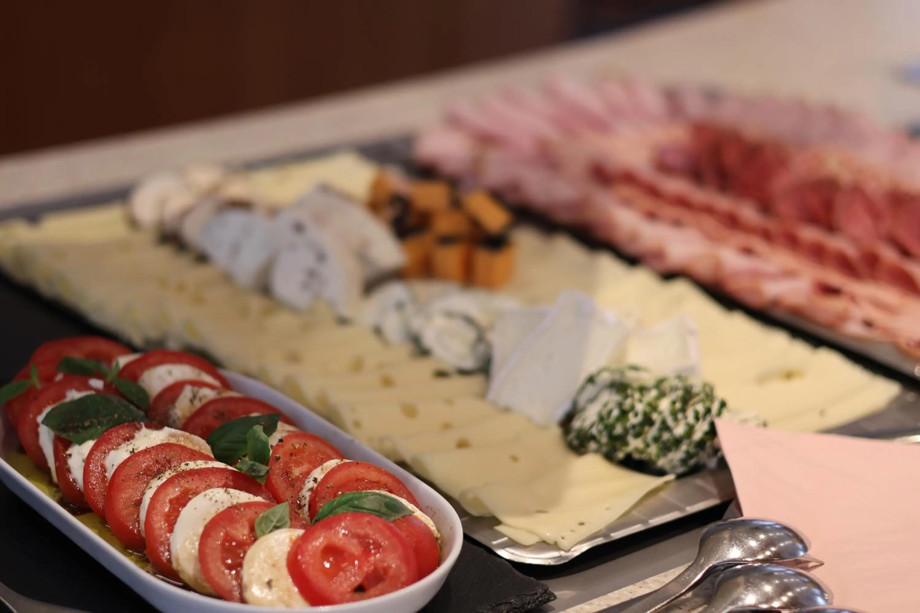 Buffet breakfast in Hotel Albizia