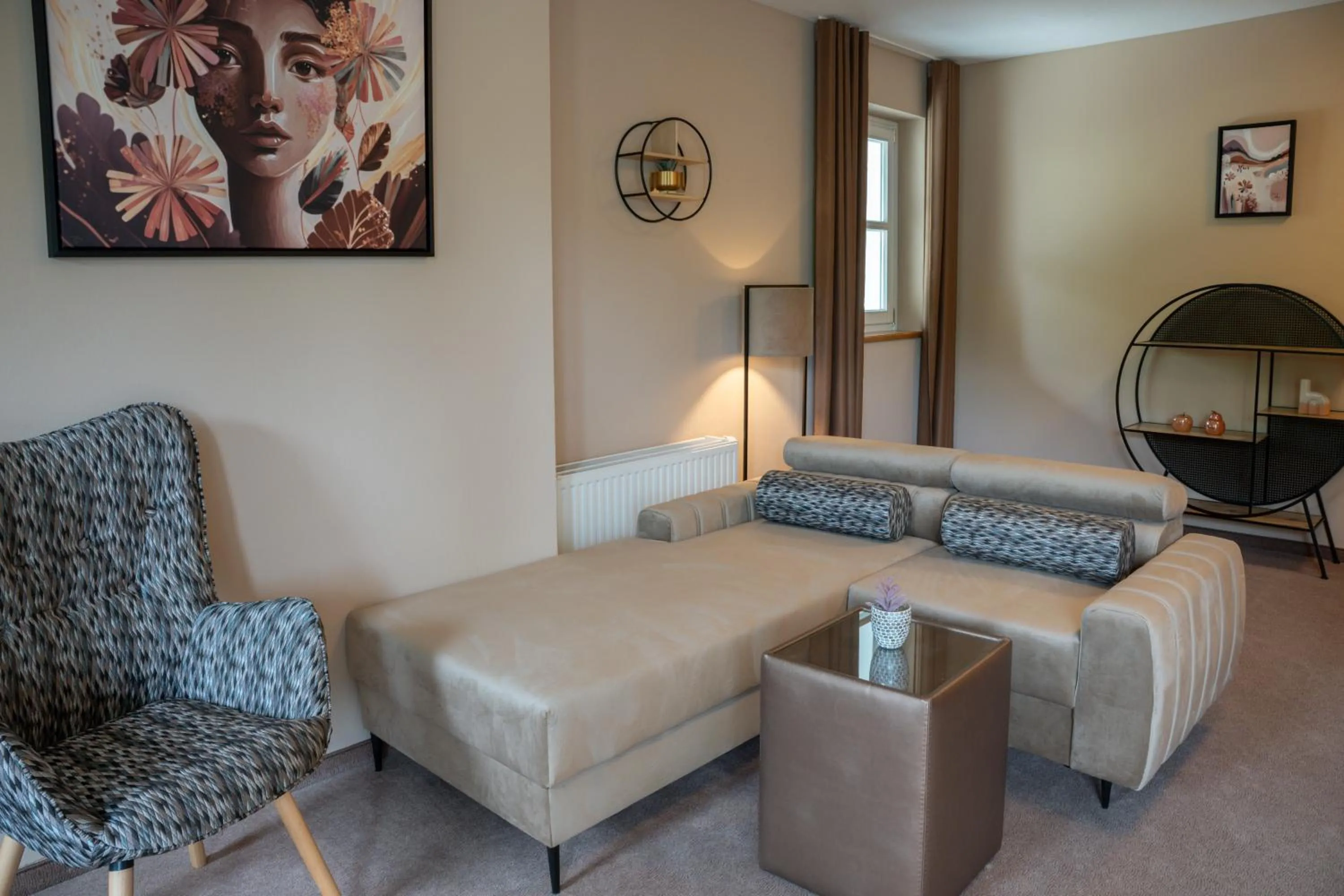 Seating area in Hotel Albizia