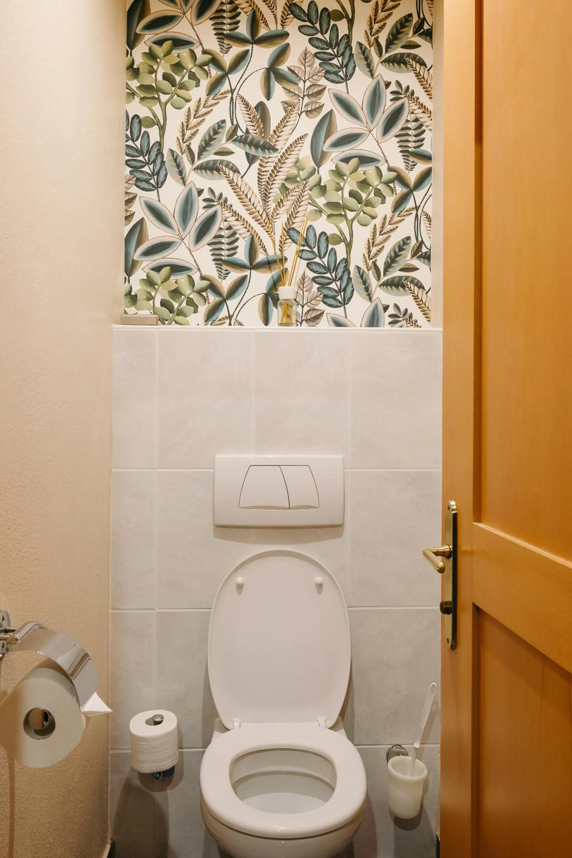 Toilet in Hotel Albizia