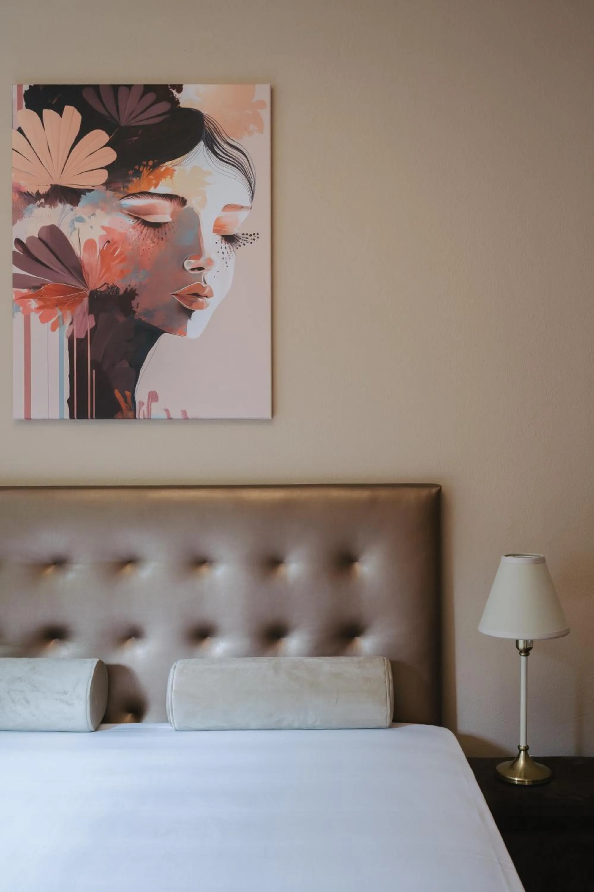 Decorative detail, Bed in Hotel Albizia