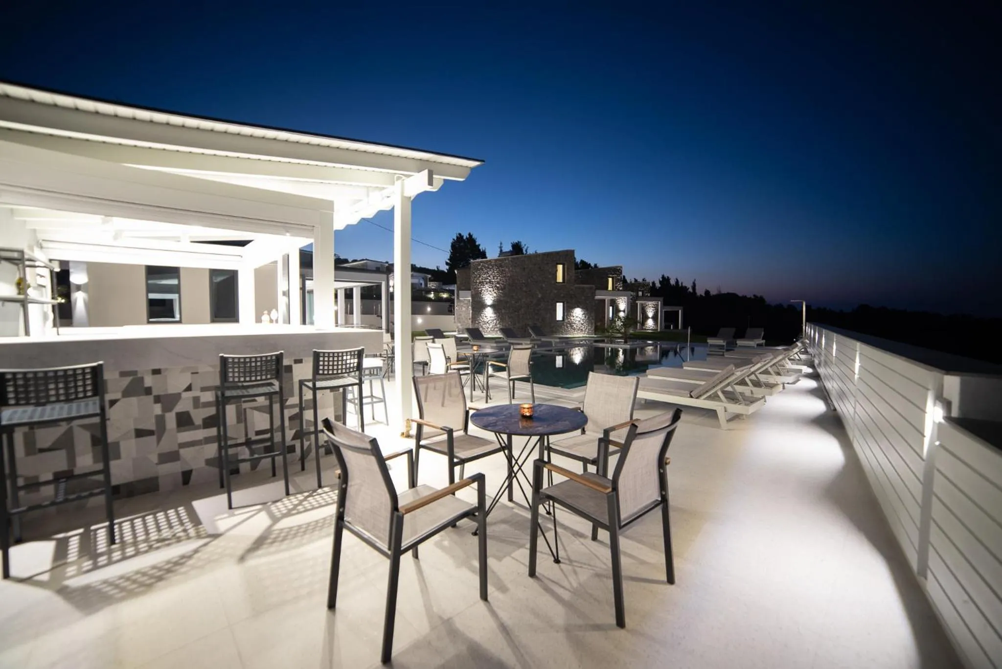 Lounge or bar in Terra Olivia Luxury Villas and Suites