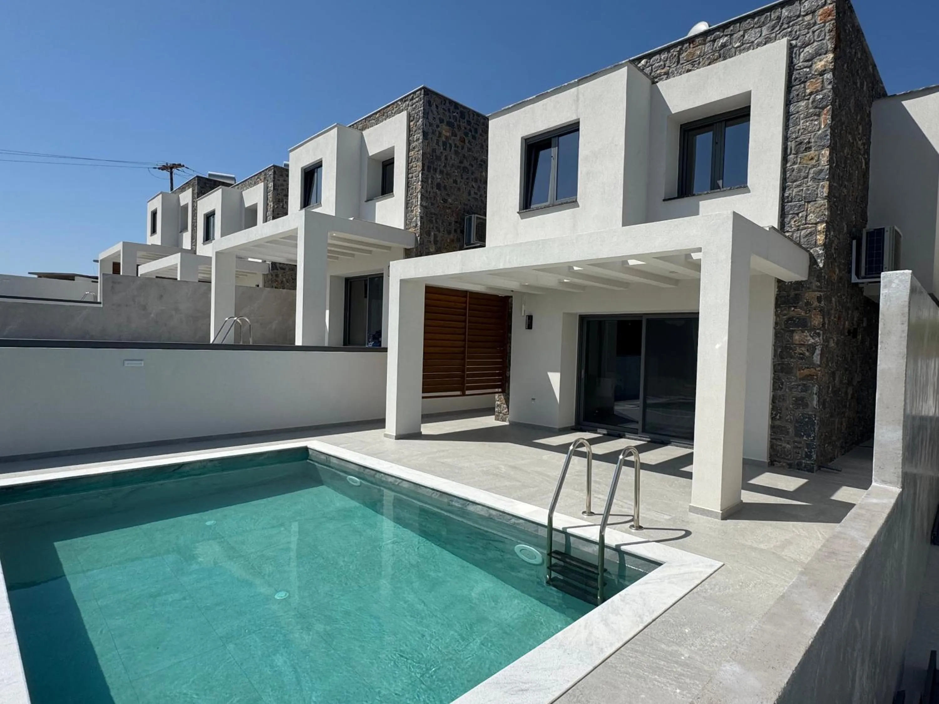 Swimming pool in Terra Olivia Luxury Villas and Suites