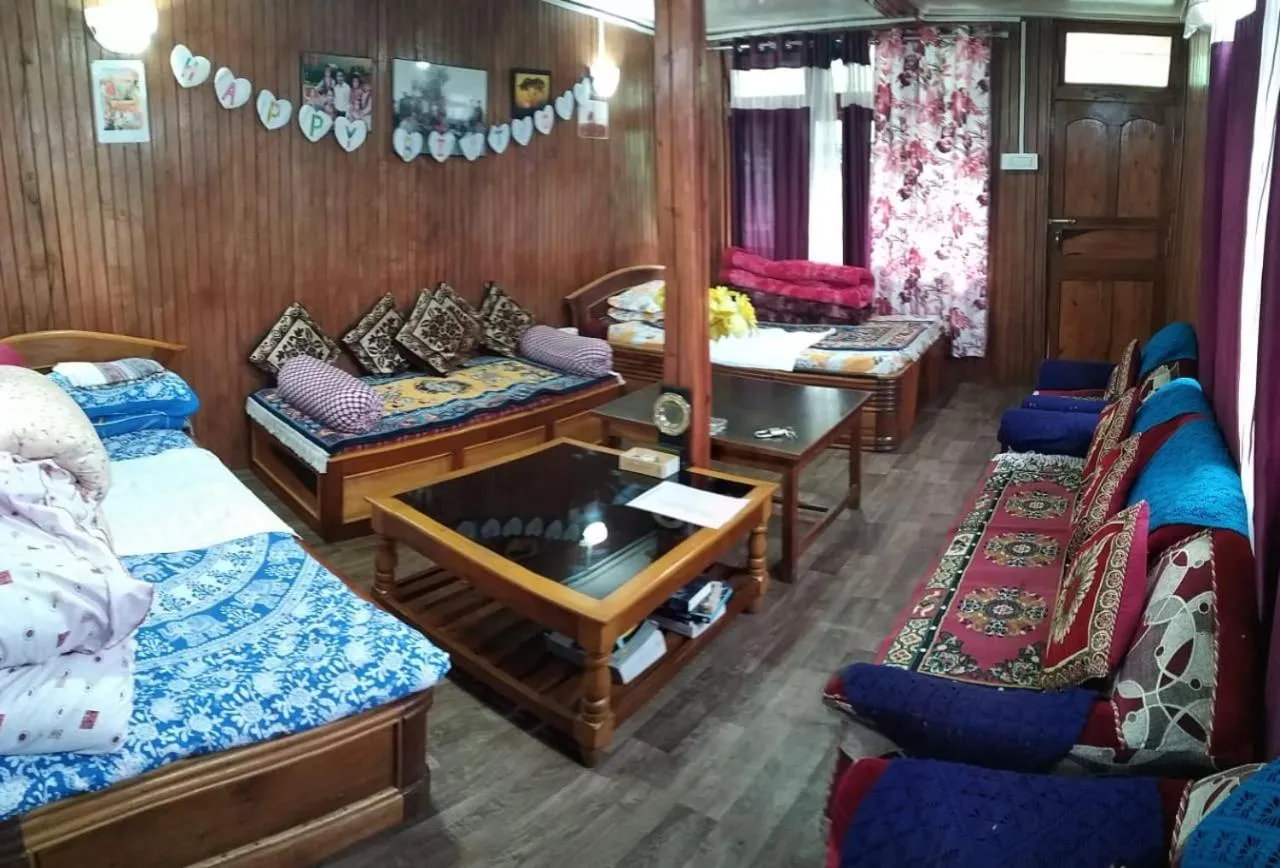 Seating area, Bed in Himalayan Viewpoint