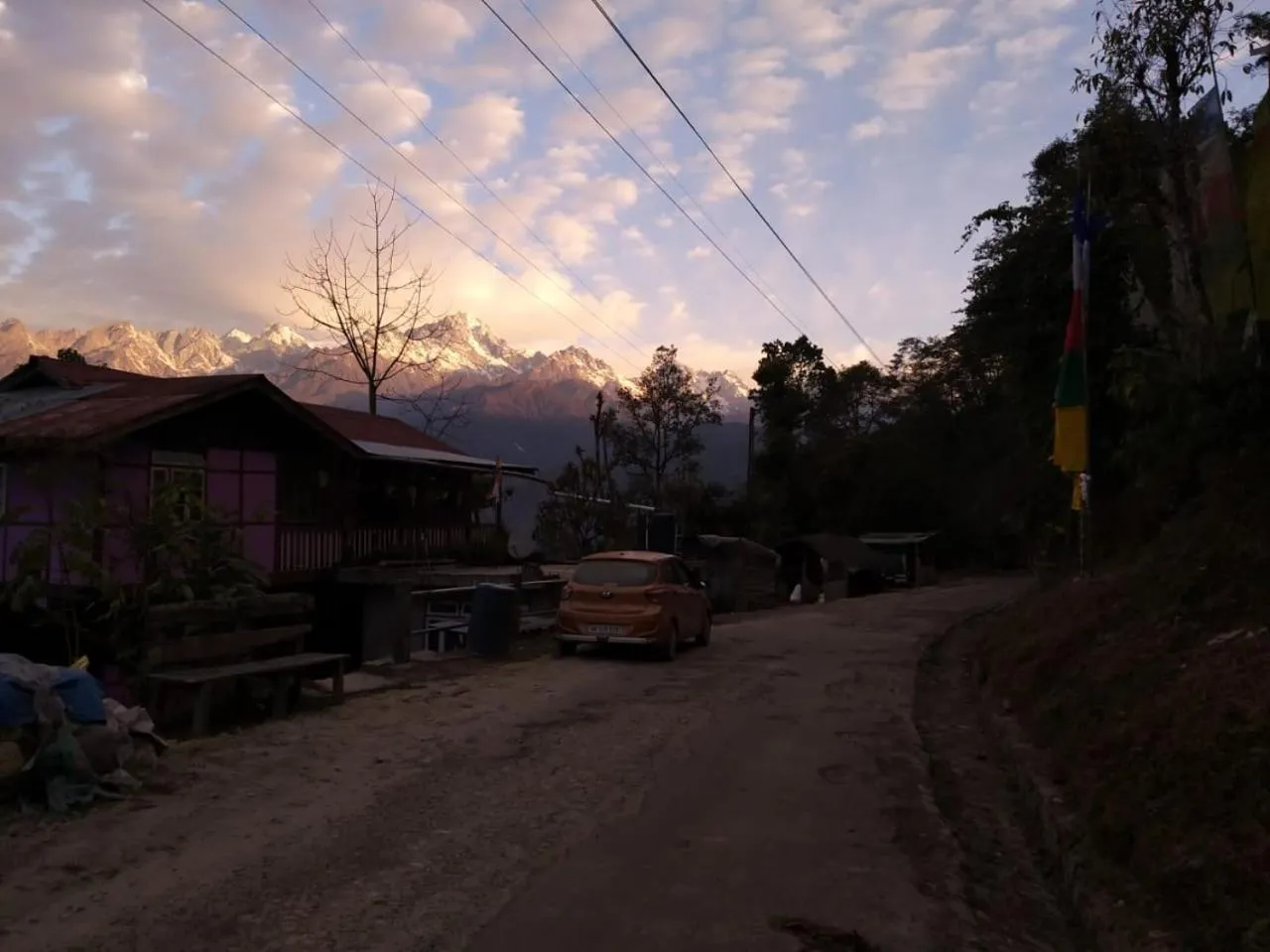 Street view in Himalayan Viewpoint