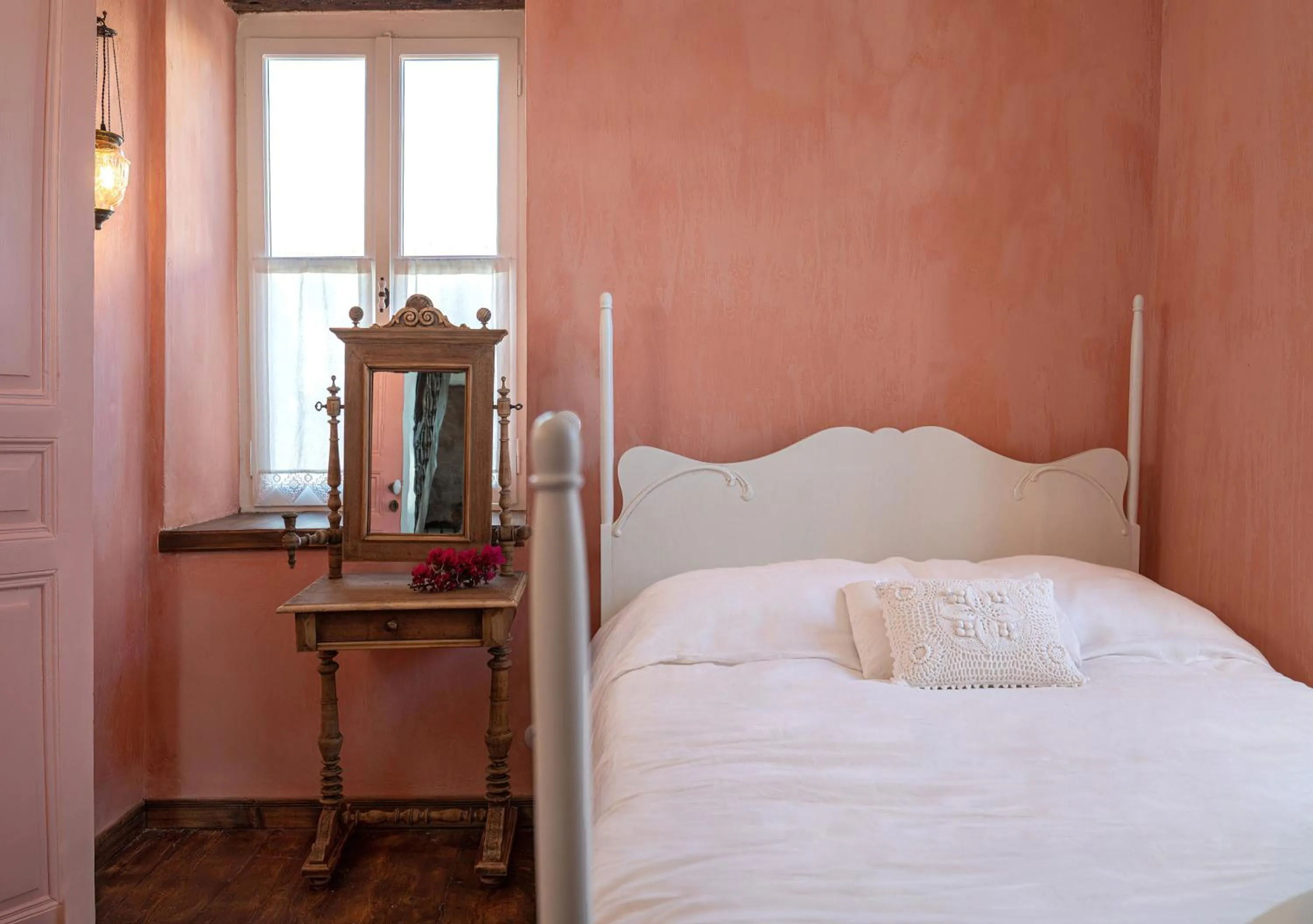 Bed in The 1813 Painter's Villa by Neuvel
