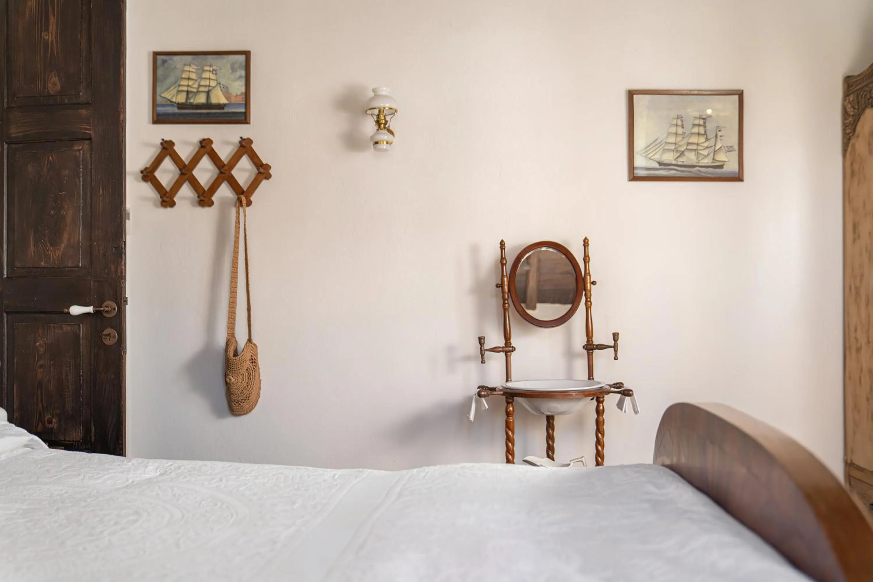 Bed in The 1813 Painter's Villa by Neuvel