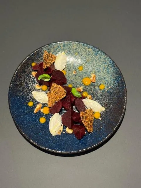 Restaurant/places to eat in Hotel Osmolis