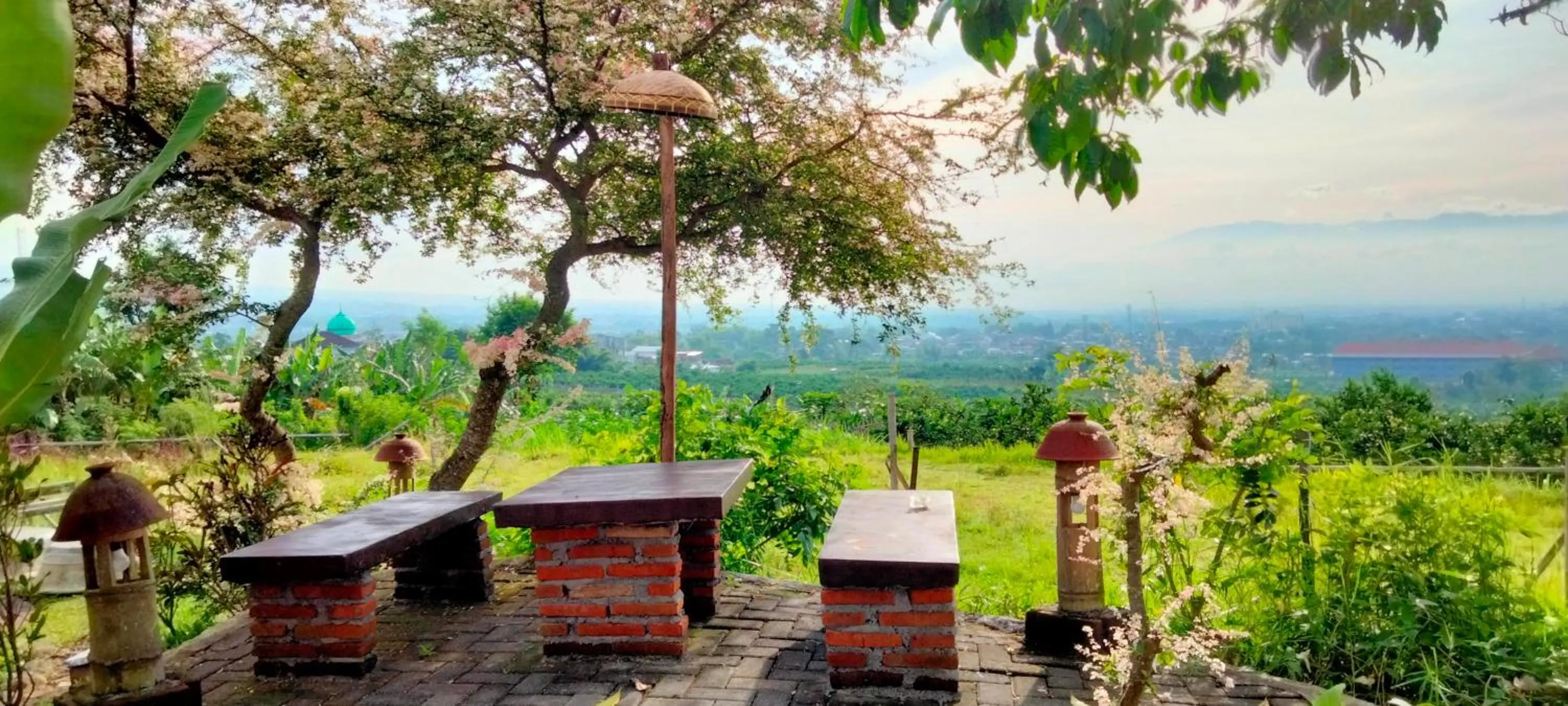 Garden in Villa Kebun Jeruk Syariah Malang by ecommerceloka