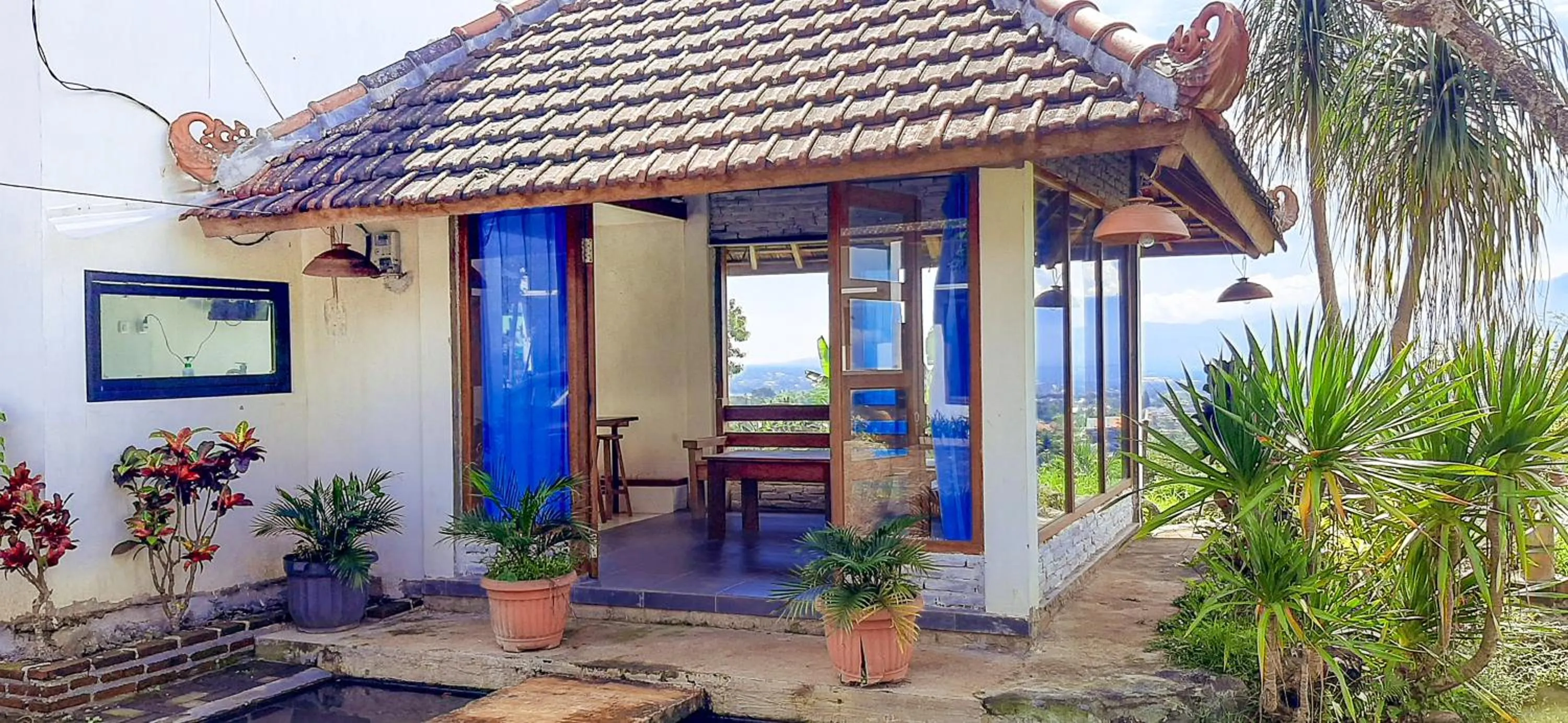 Facade/entrance in Villa Kebun Jeruk Syariah Malang by ecommerceloka