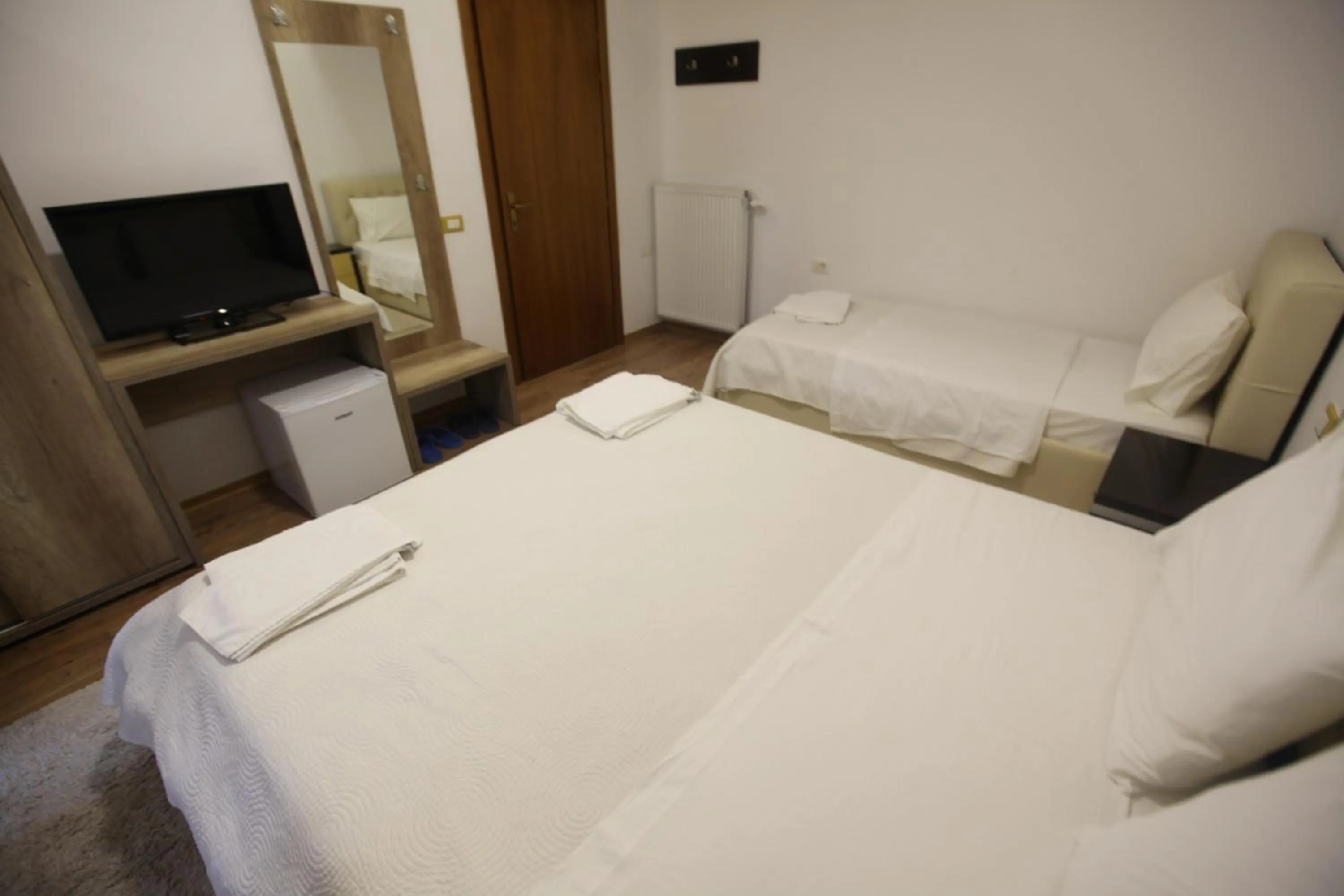 Photo of the whole room in Hotel Sofo