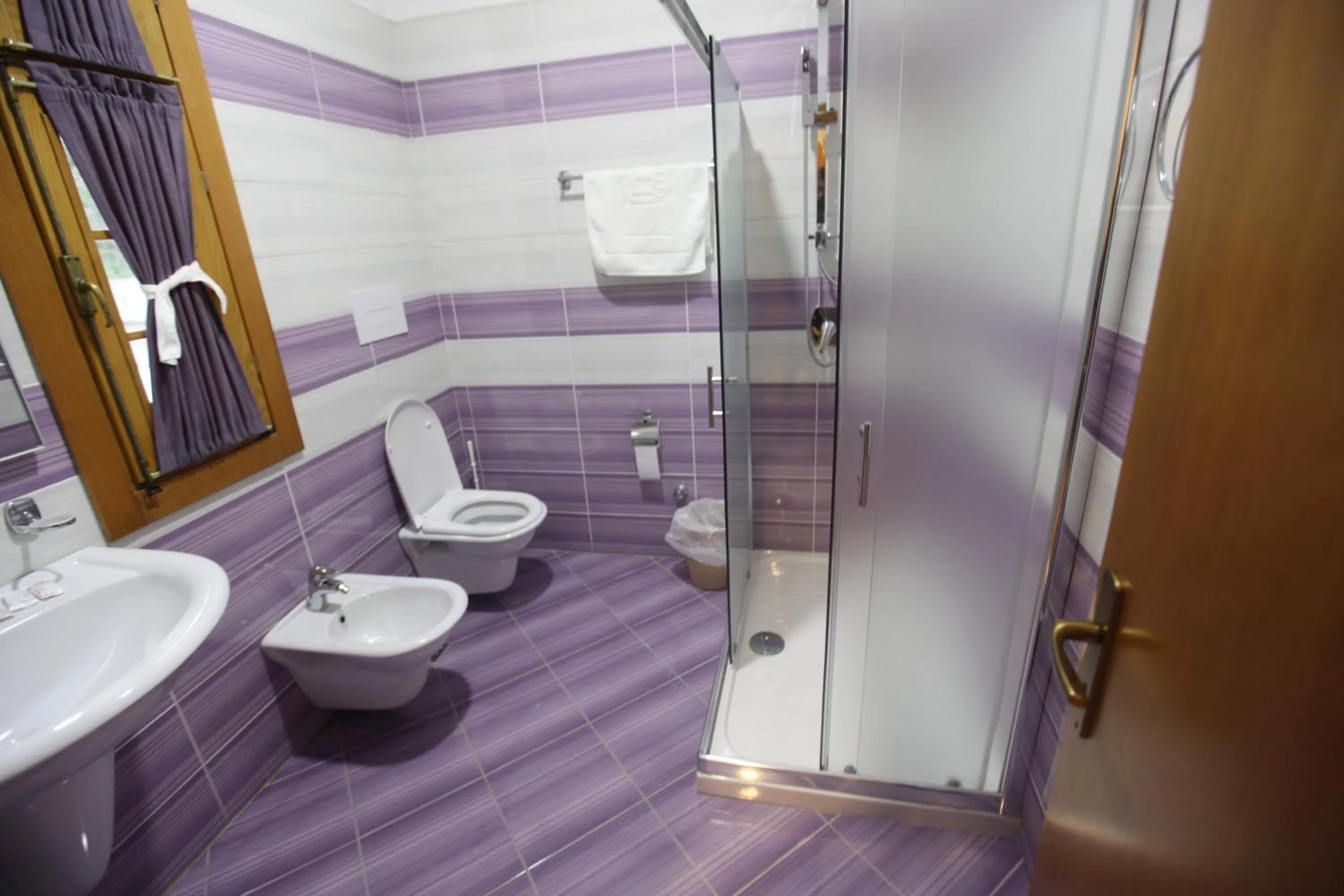 Bathroom in Hotel Sofo