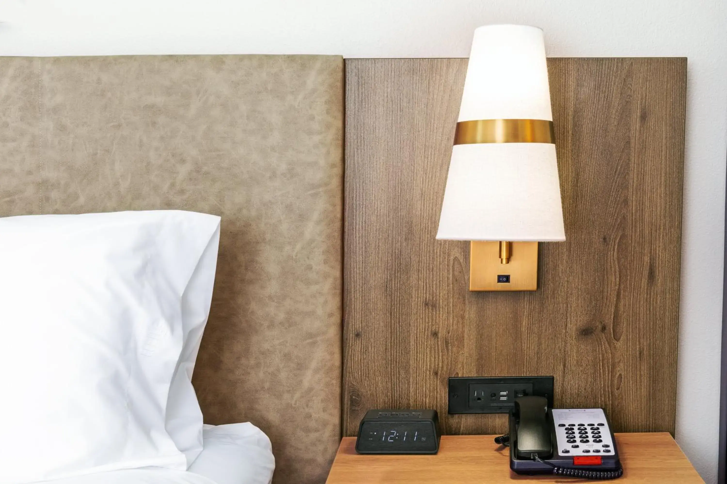 Photo of the whole room, Bed in Staybridge Suites - Portland by IHG Photo of the whole room, Bed in Staybridge Suites - Portland by IHG