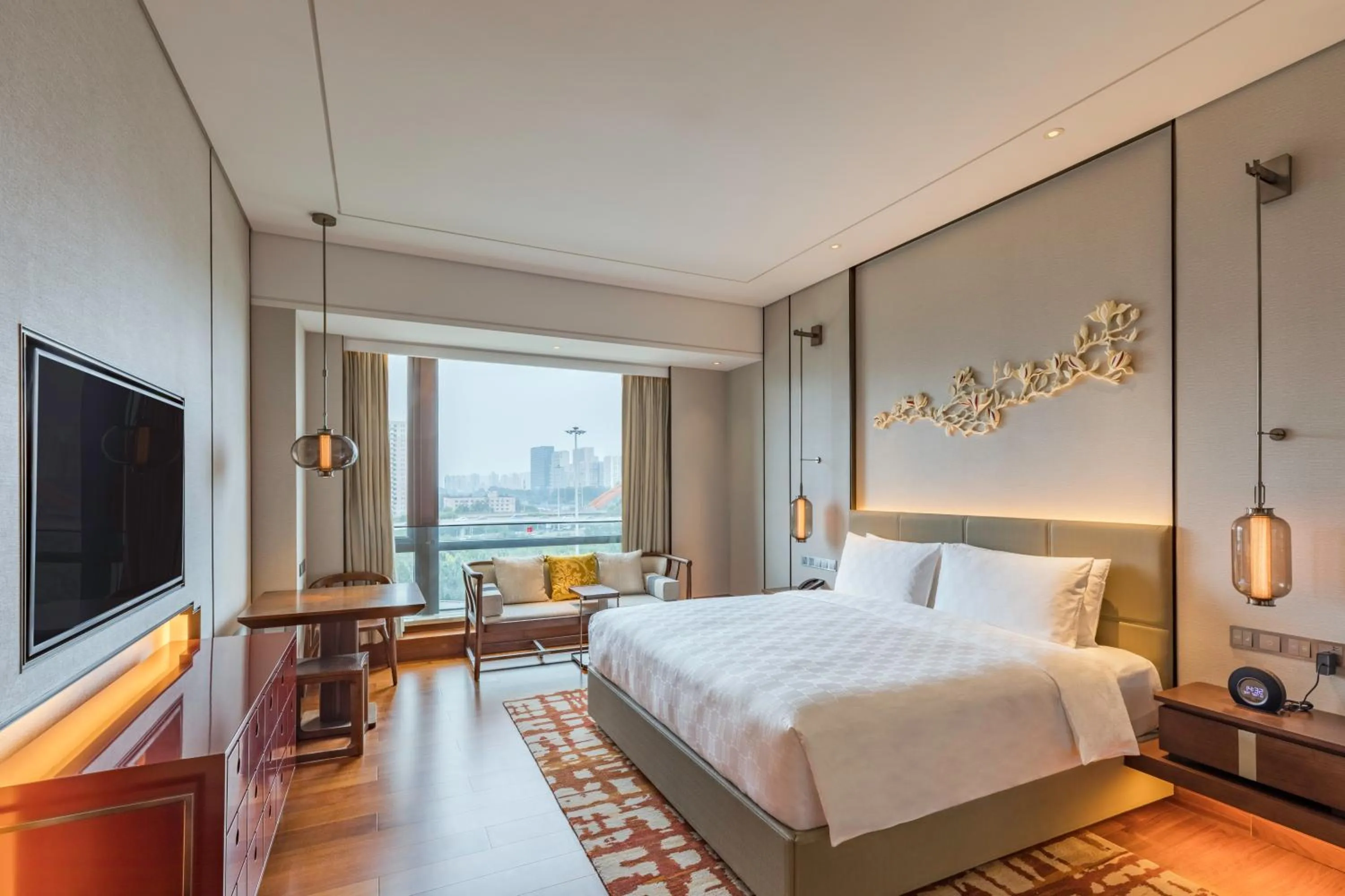 Bed in HUALUXE Beijing Xinan