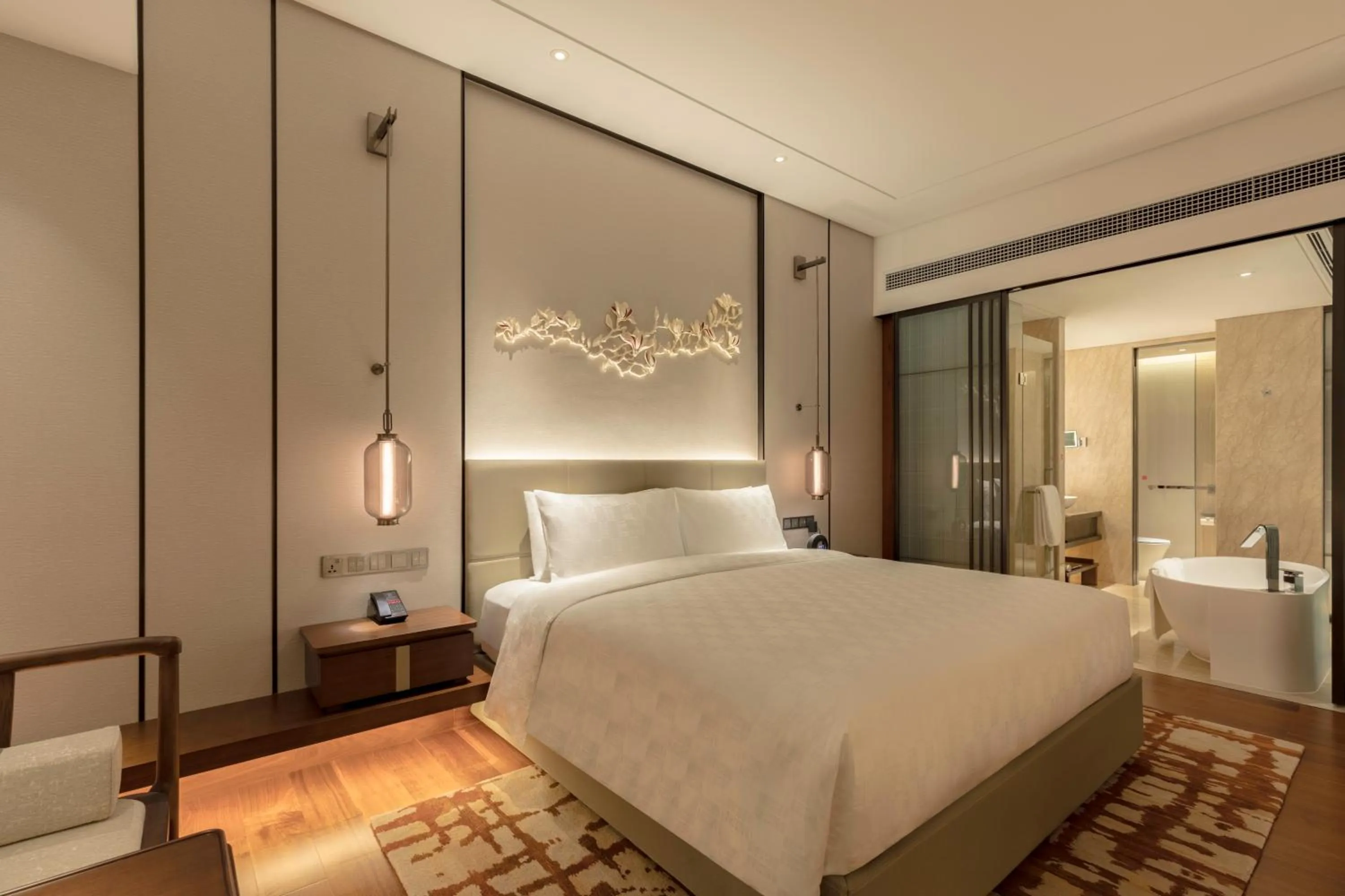 Bed in HUALUXE Beijing Xinan