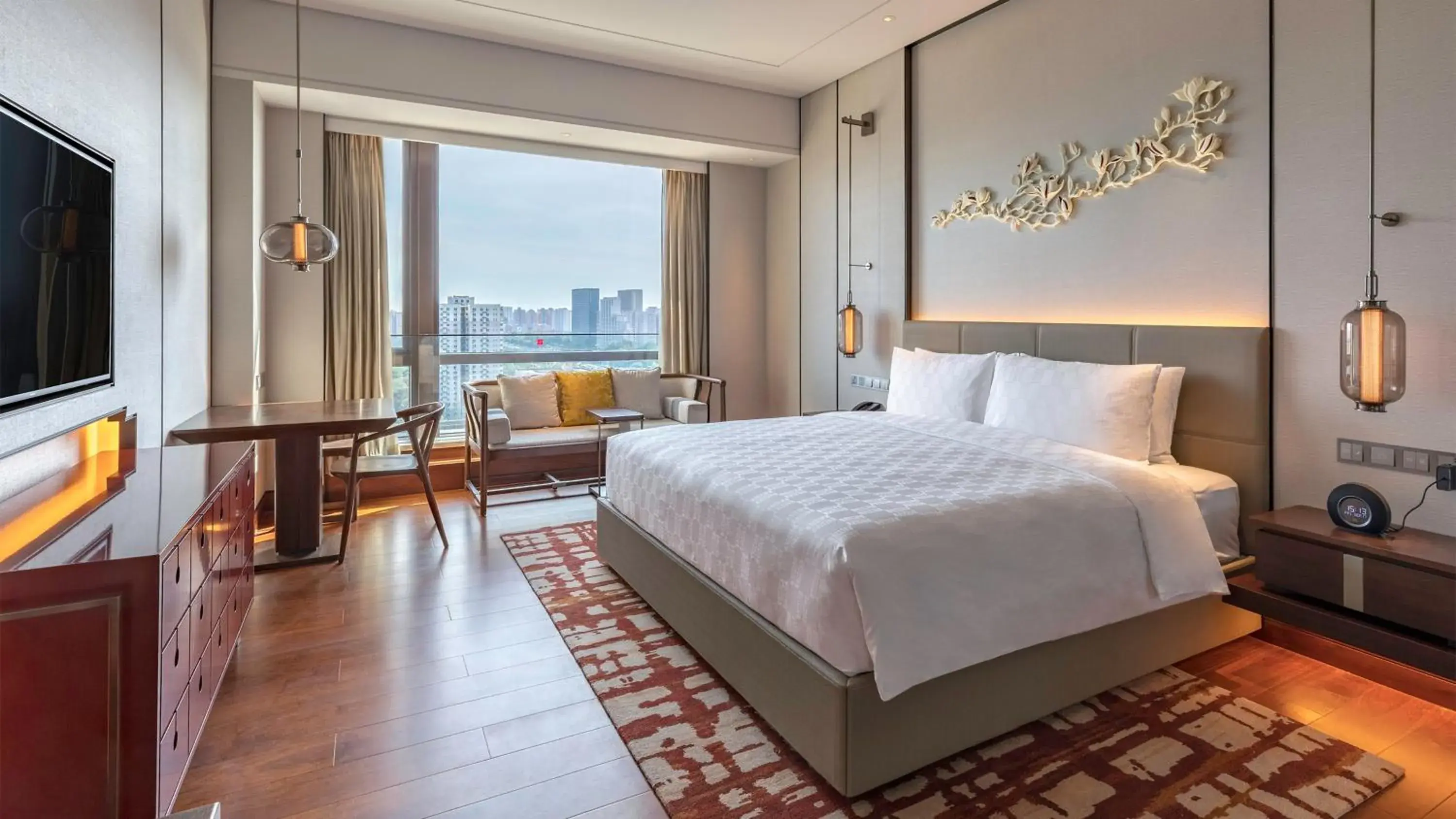 Standard King Room with Garden View in HUALUXE Beijing Xinan Standard King Room with Garden View in HUALUXE Beijing Xinan