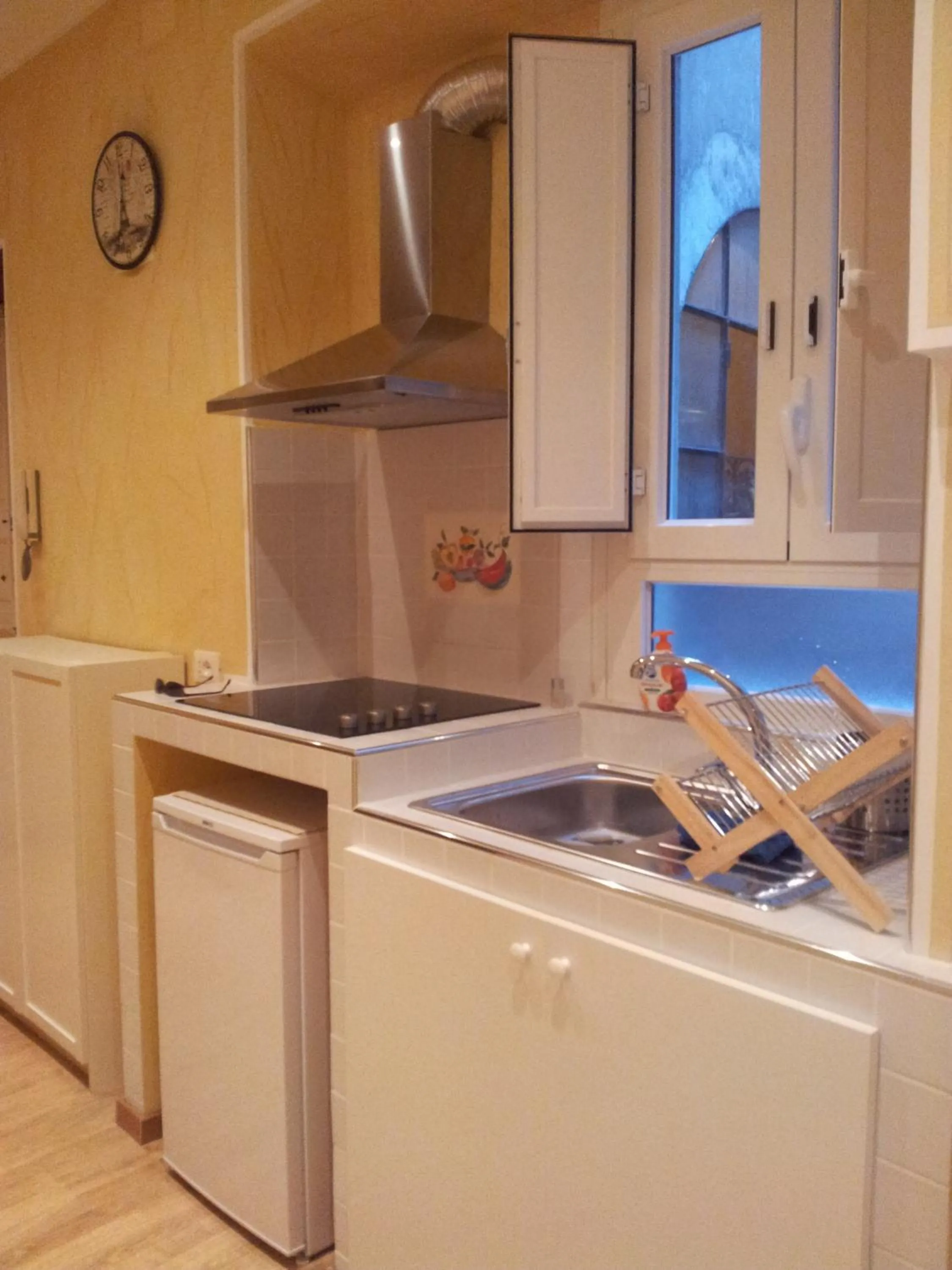 Kitchen or kitchenette in B&B In Piazza