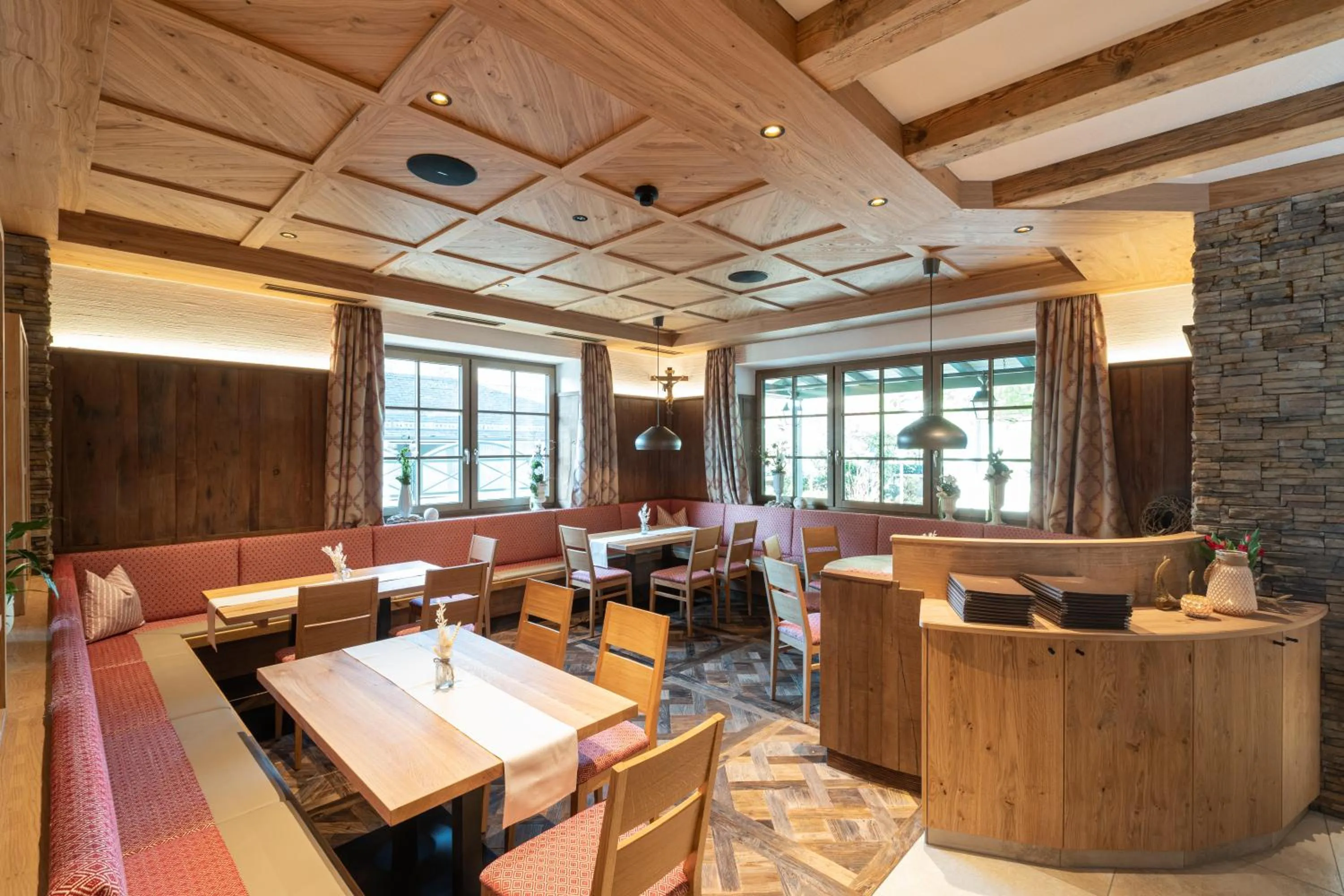 Restaurant/places to eat in Hotel Untersberg