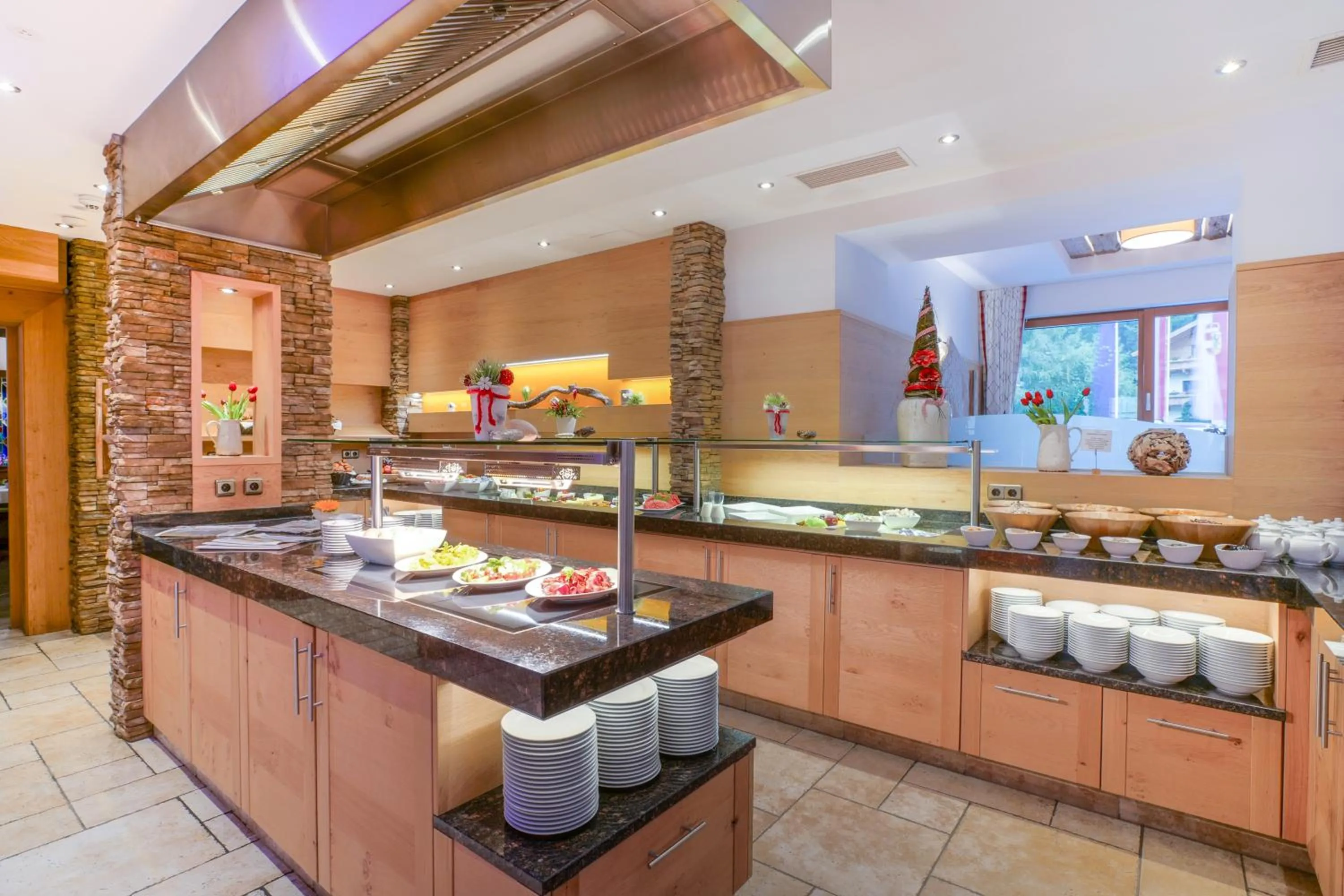 Buffet breakfast in Hotel Untersberg