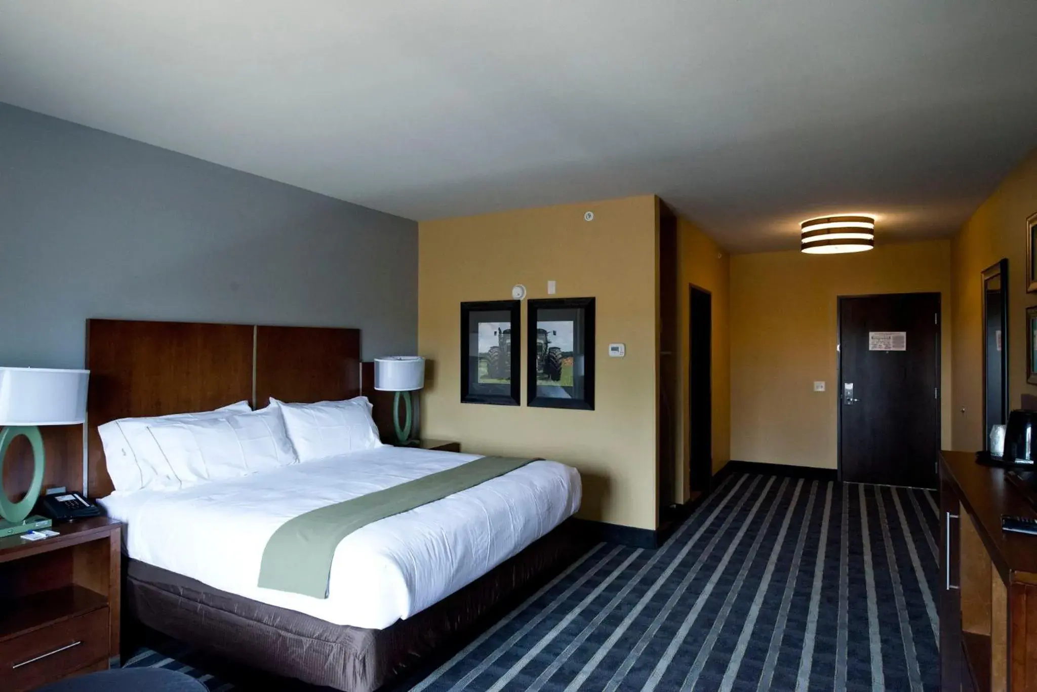 Holiday Inn Express & Suites Perry-National Fairground Area by IHG Holiday Inn Express & Suites Perry-National Fairground Area by IHG