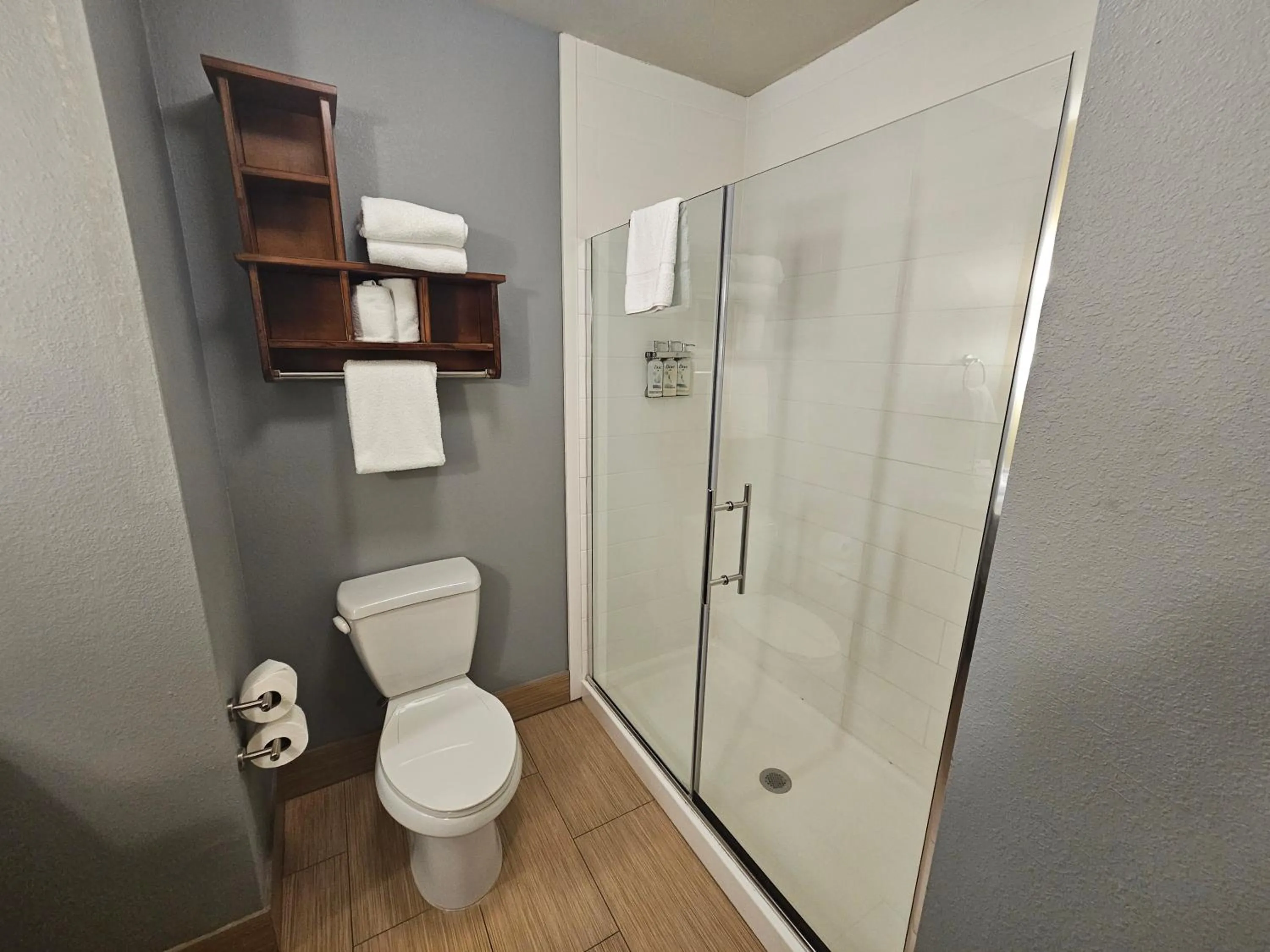 Bathroom in Holiday Inn Express & Suites Perry-National Fairground Area by IHG