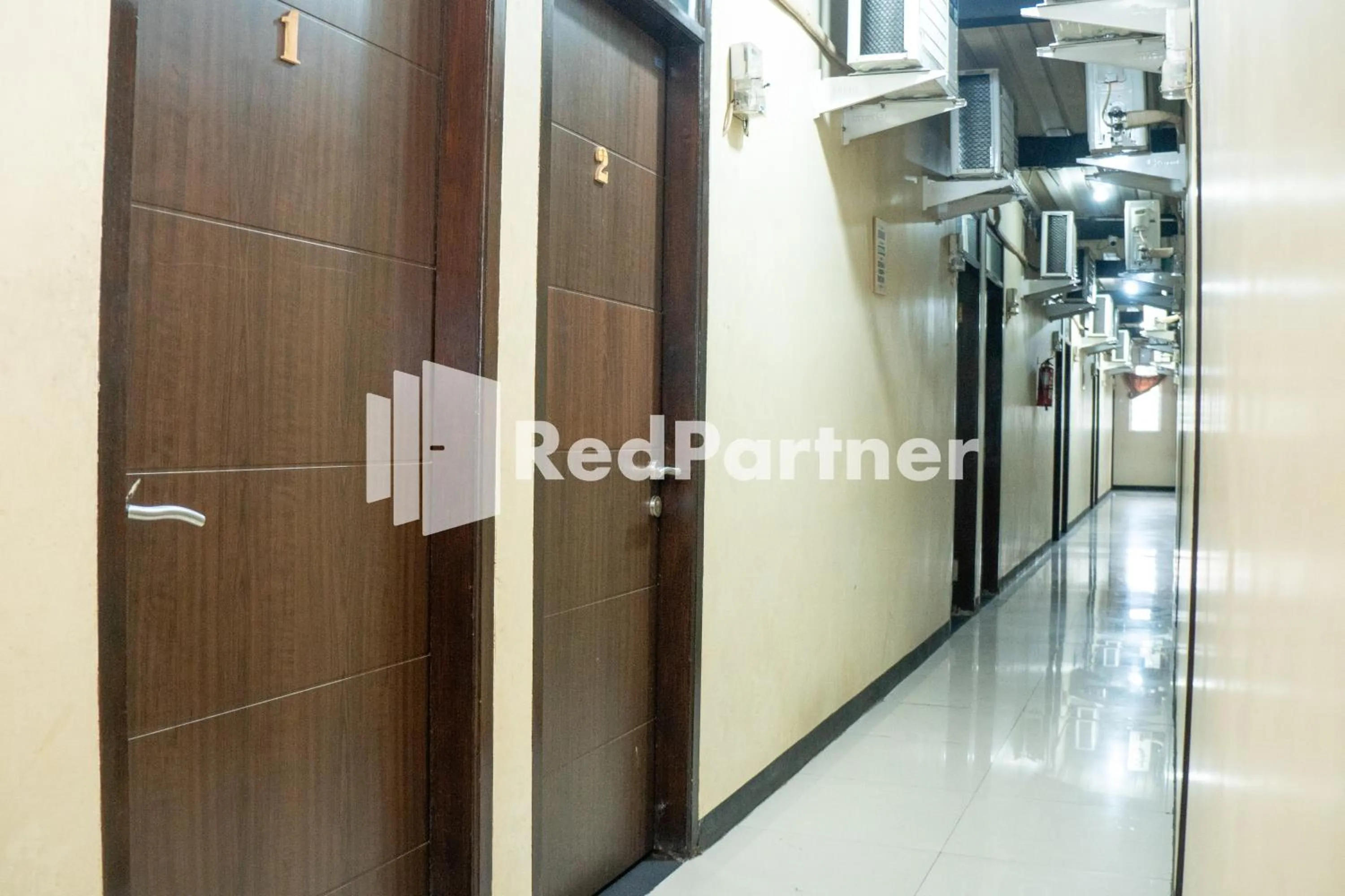 Jabrix Hotel Mitra RedDoorz