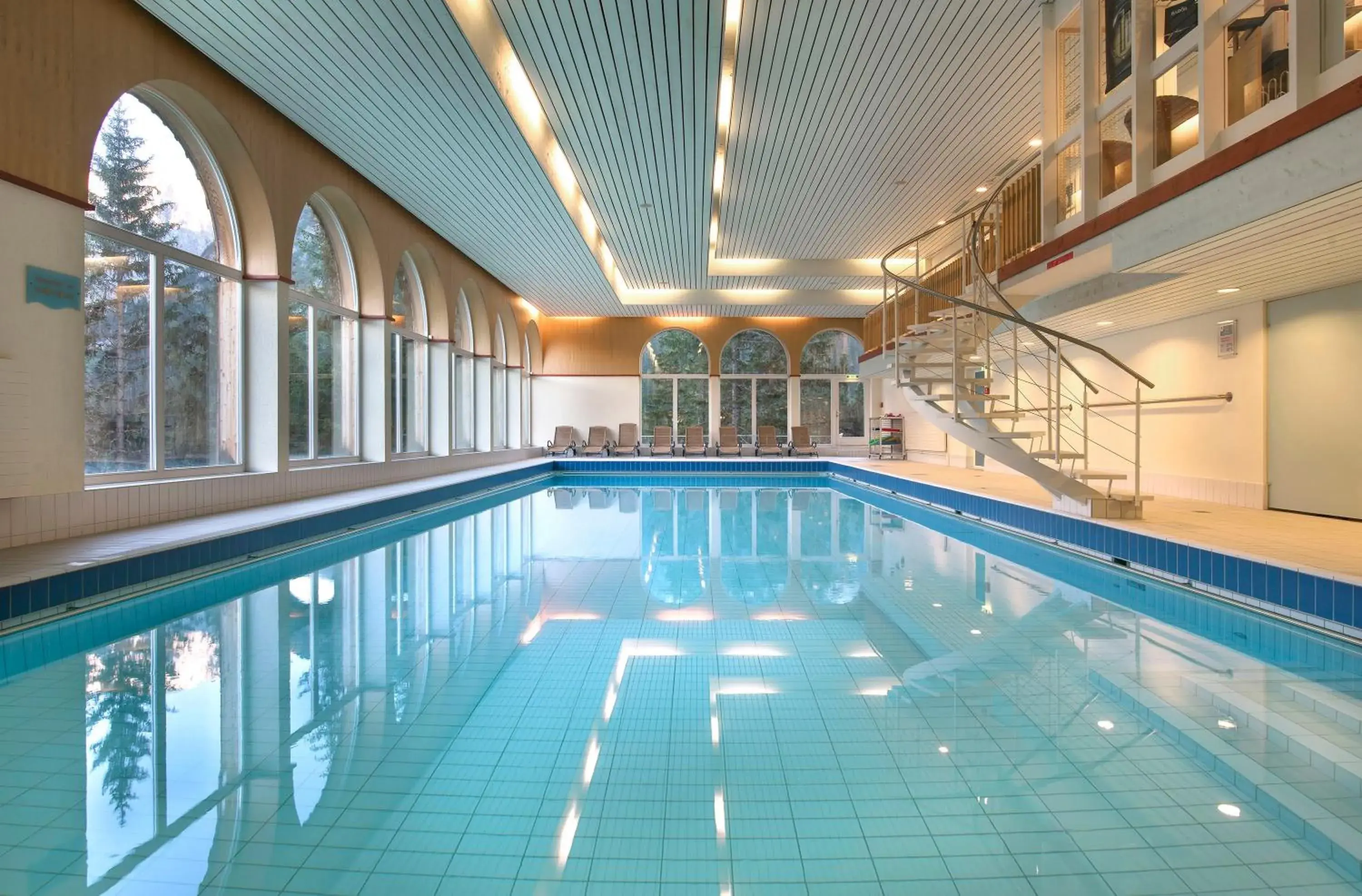 Swimming pool in Sunstar Hotel Arosa Swimming pool in Sunstar Hotel Arosa
