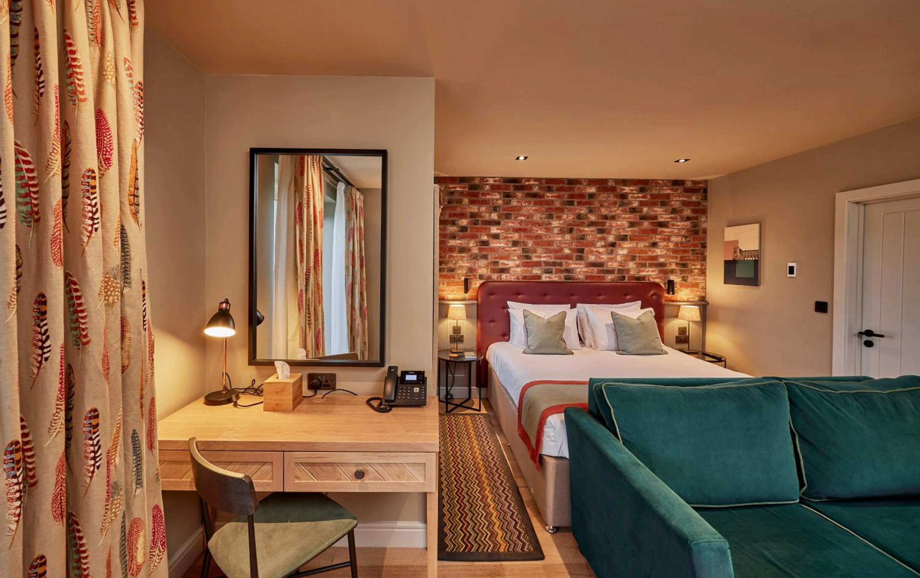 Bedroom, Bed in Sandburn Hall