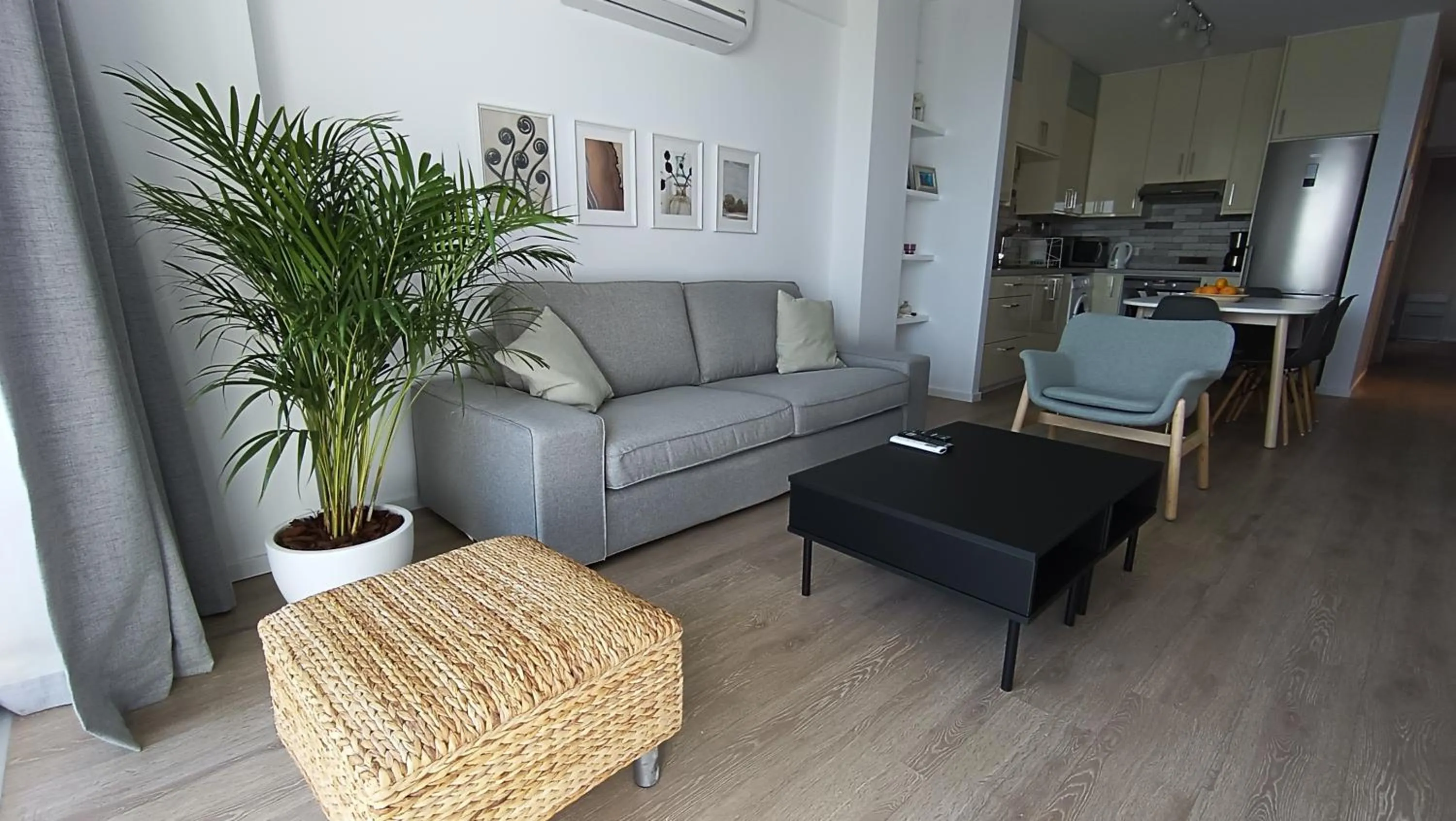 Sunorama Waterfront Apartment