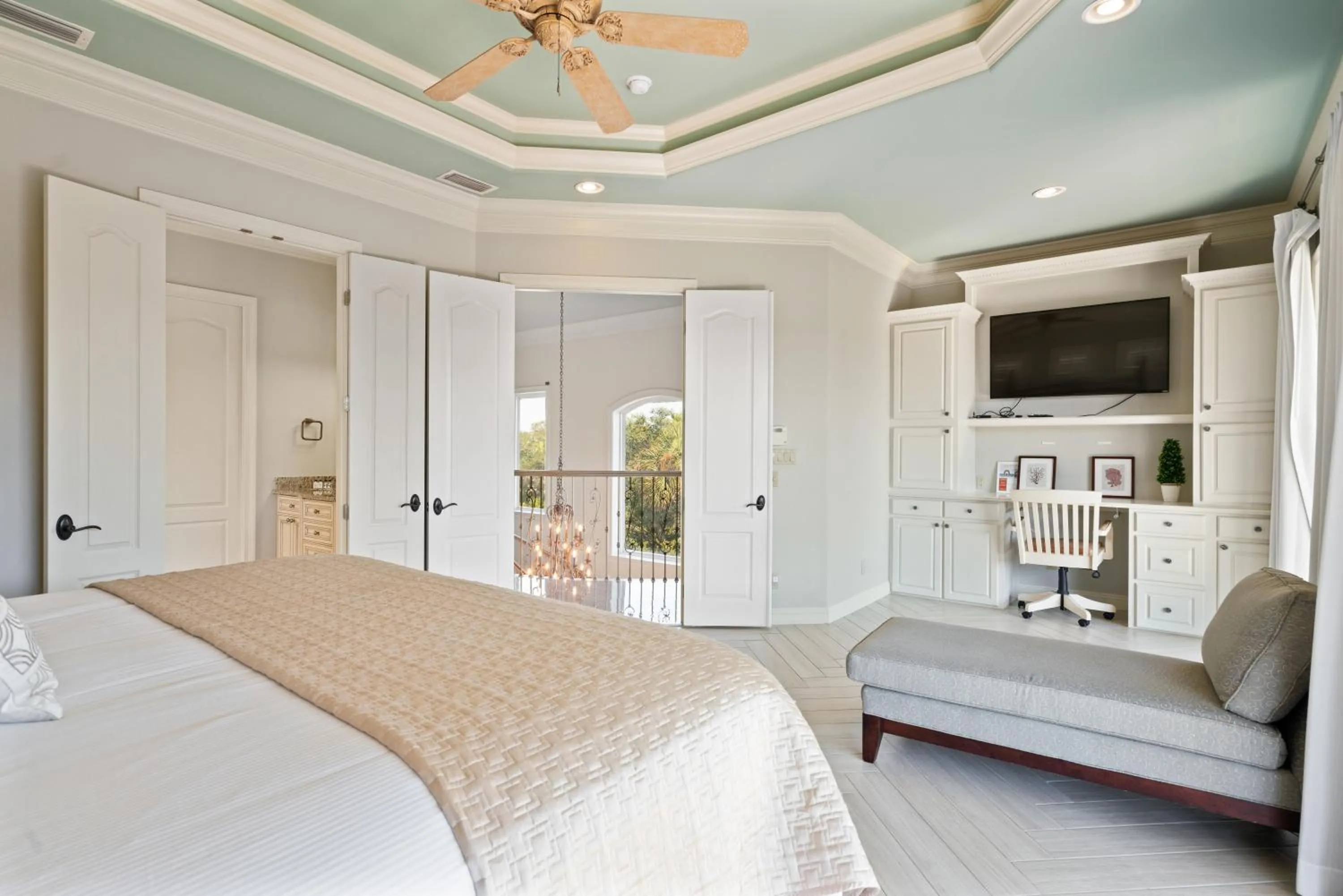 Bed in Destiny by the Sea