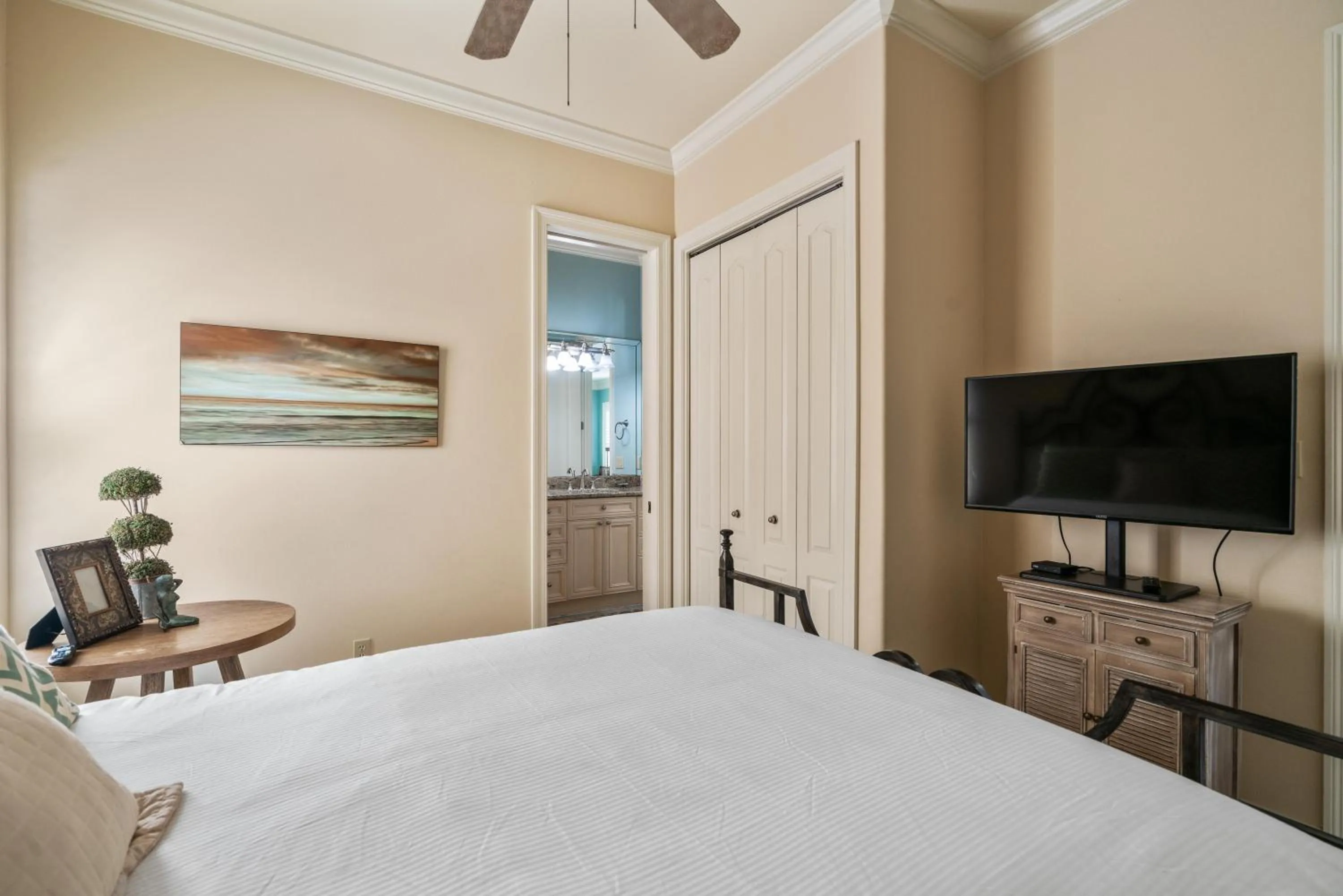 Bed in Destiny by the Sea