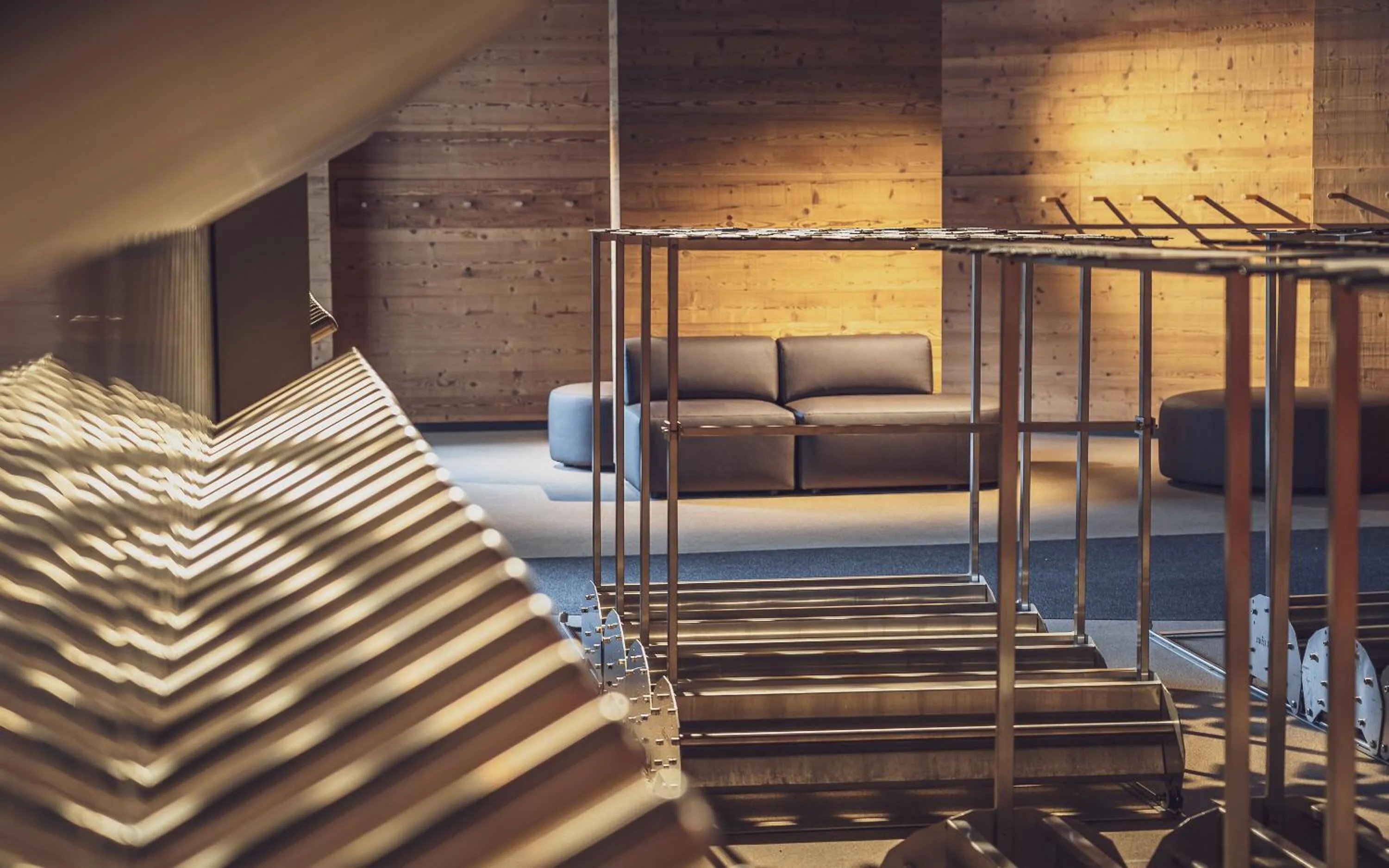 storage, Bed in Mountain Plaza Hotel