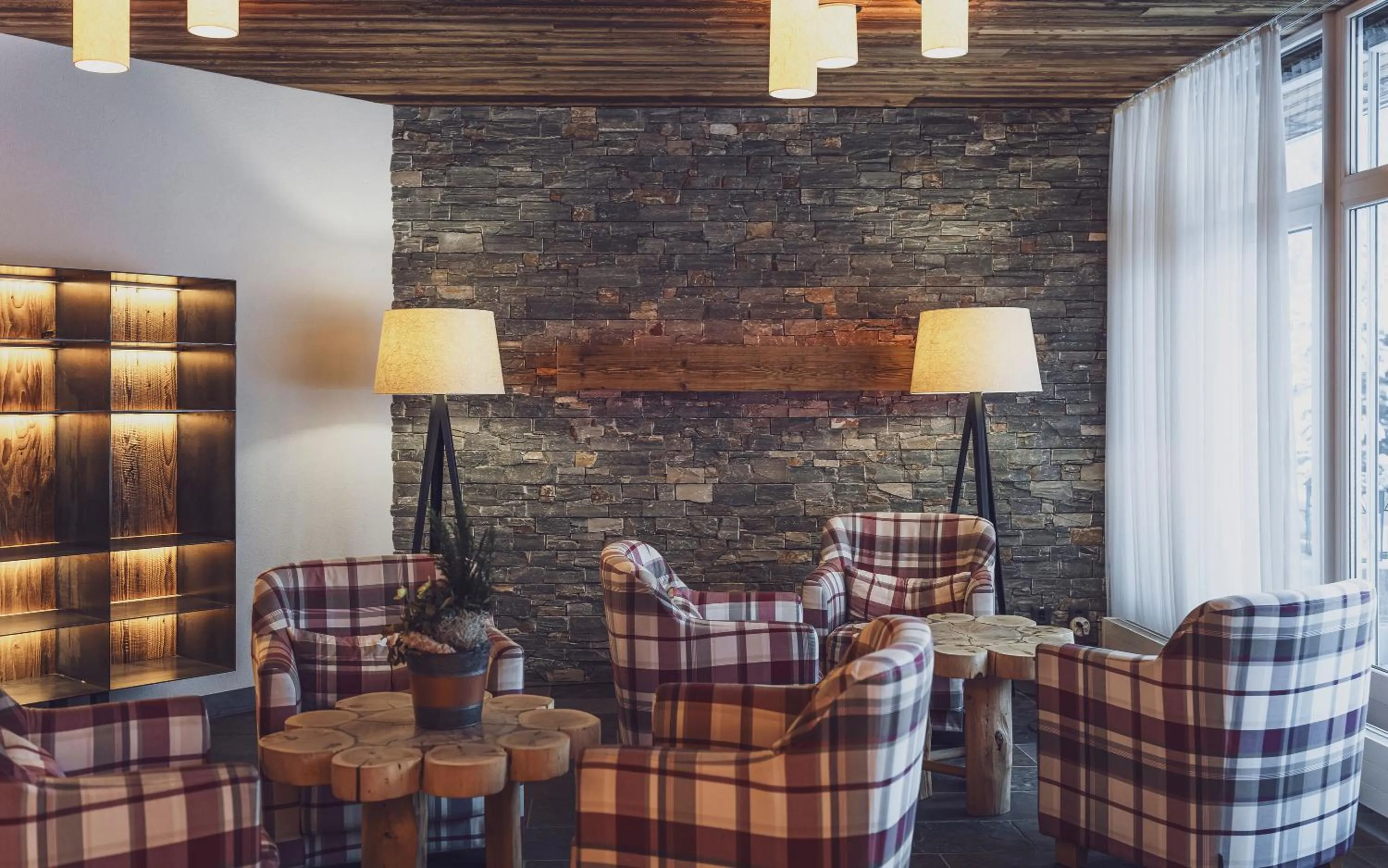 Lobby or reception in Mountain Plaza Hotel