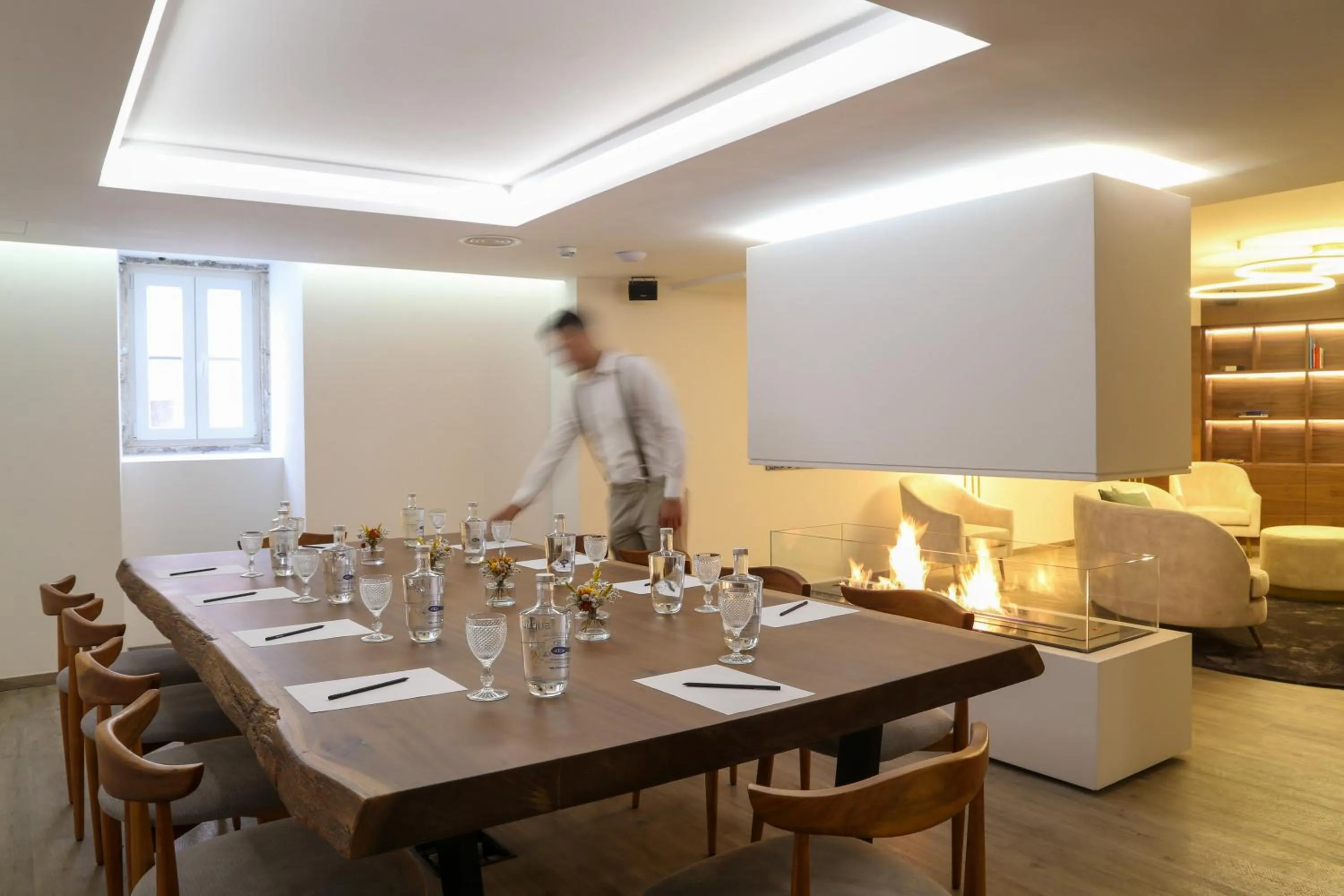 Seating area in Vincci Alfama