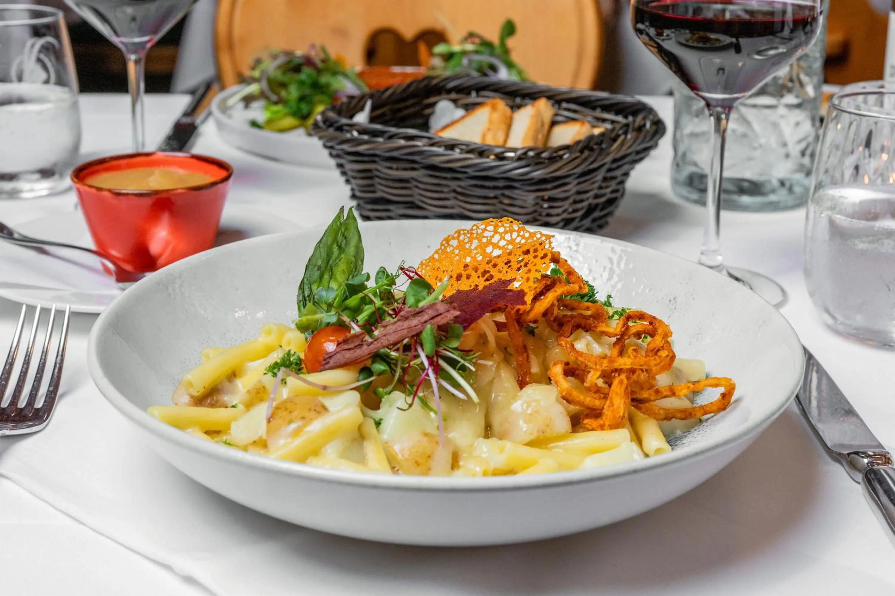 Restaurant/places to eat in Sunstar Hotel Klosters