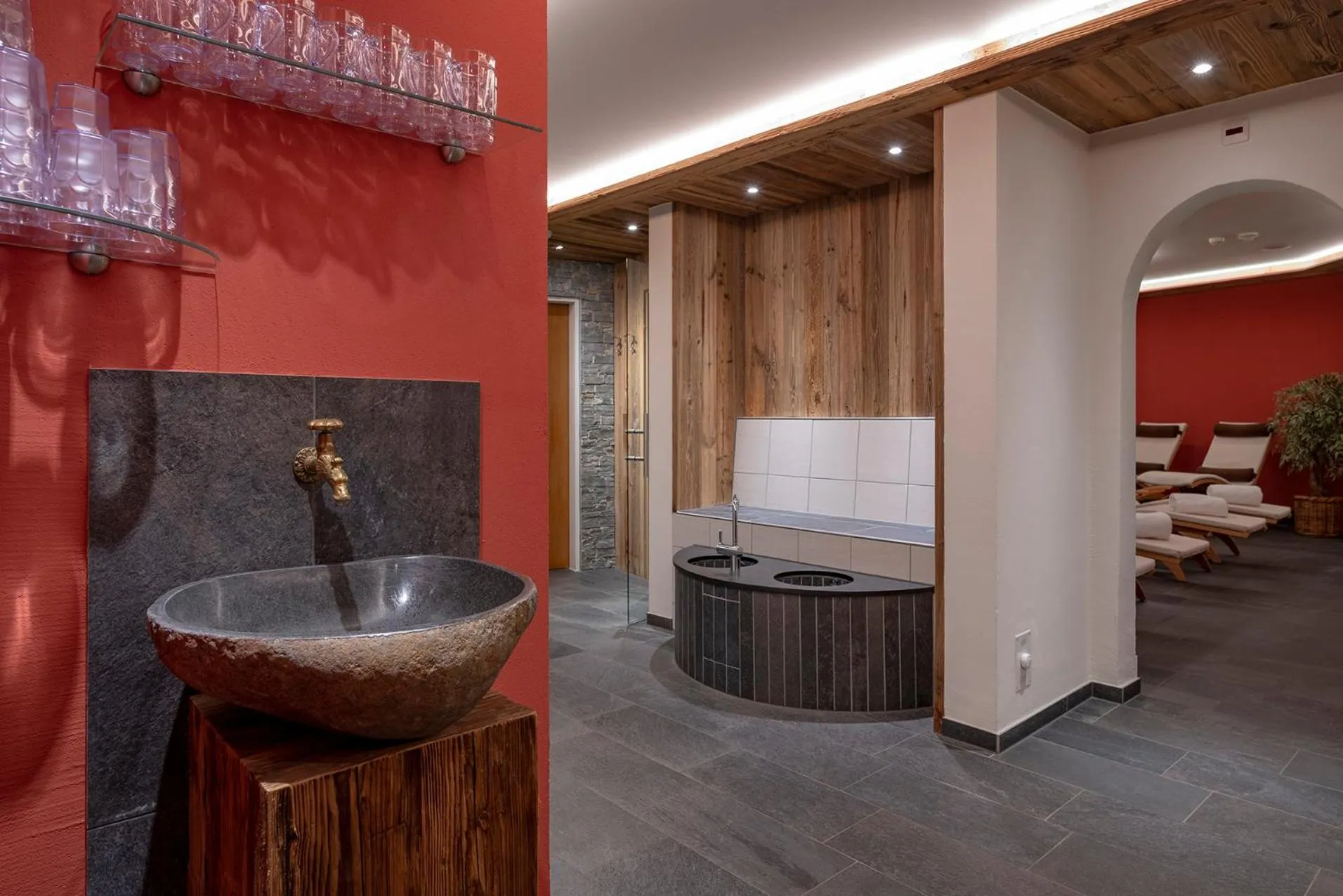 Spa and wellness centre/facilities in Sunstar Hotel Klosters