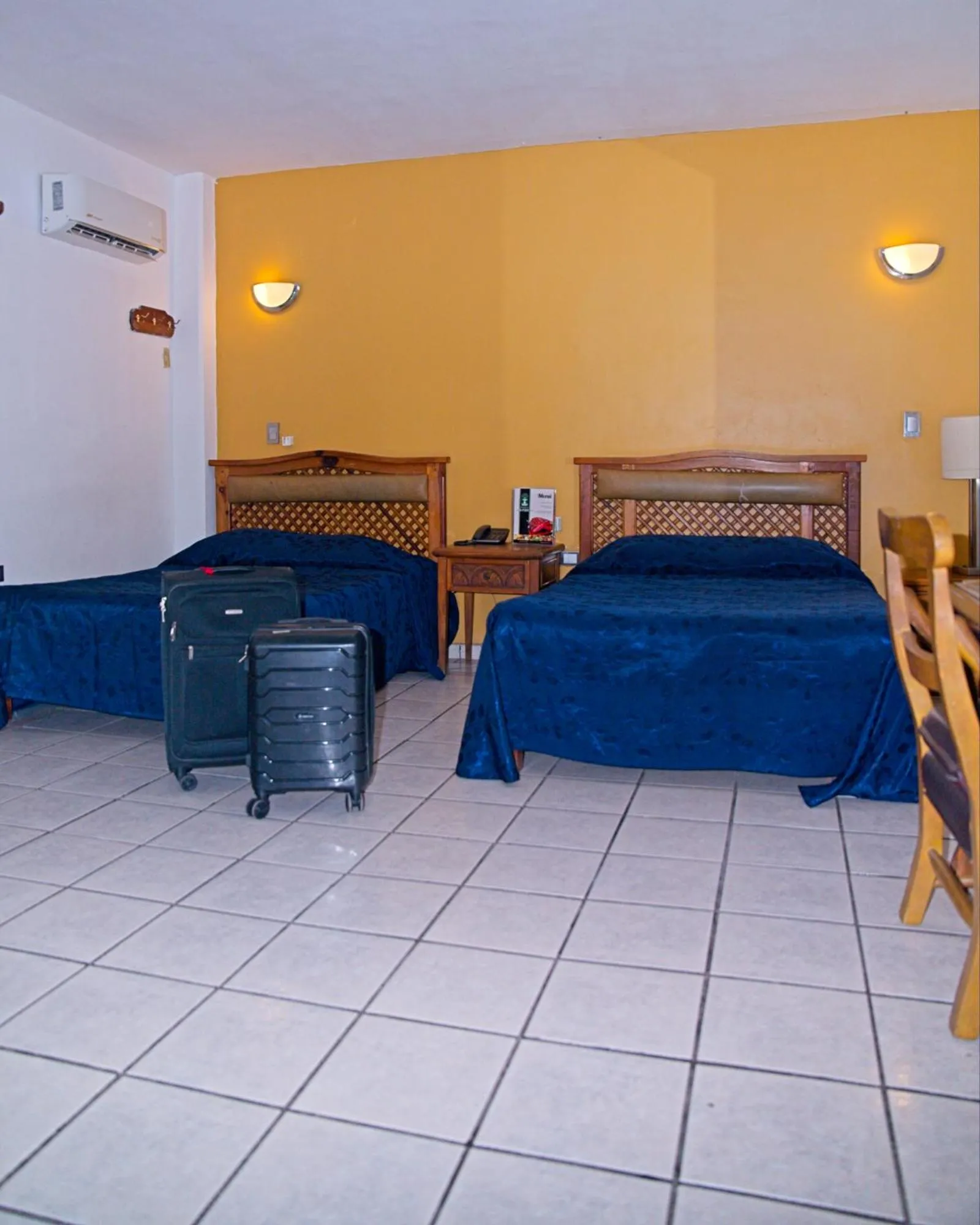 Bedroom, Bed in Hotel Las Fuentes