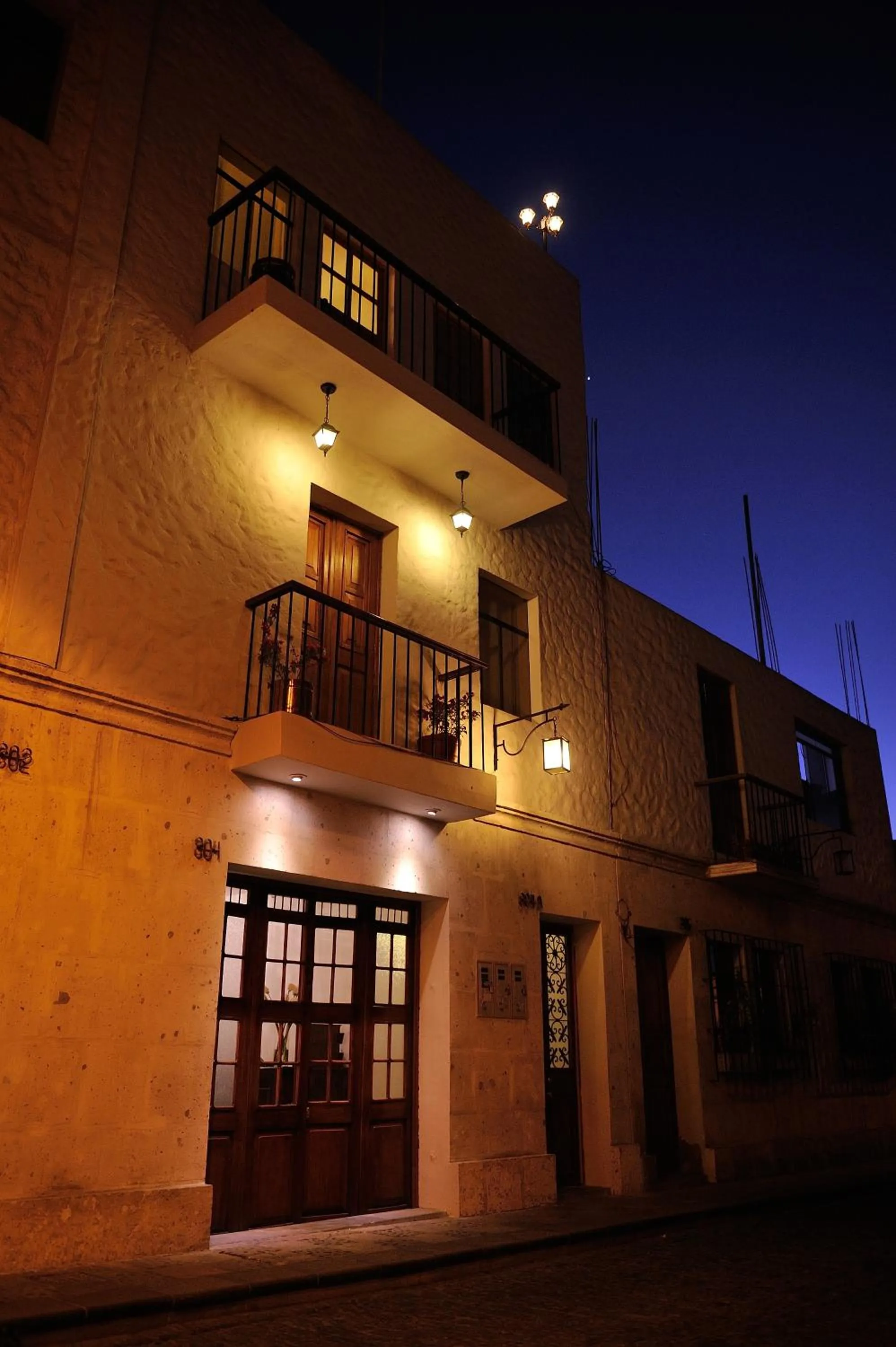 Property building in Tambo del Solar