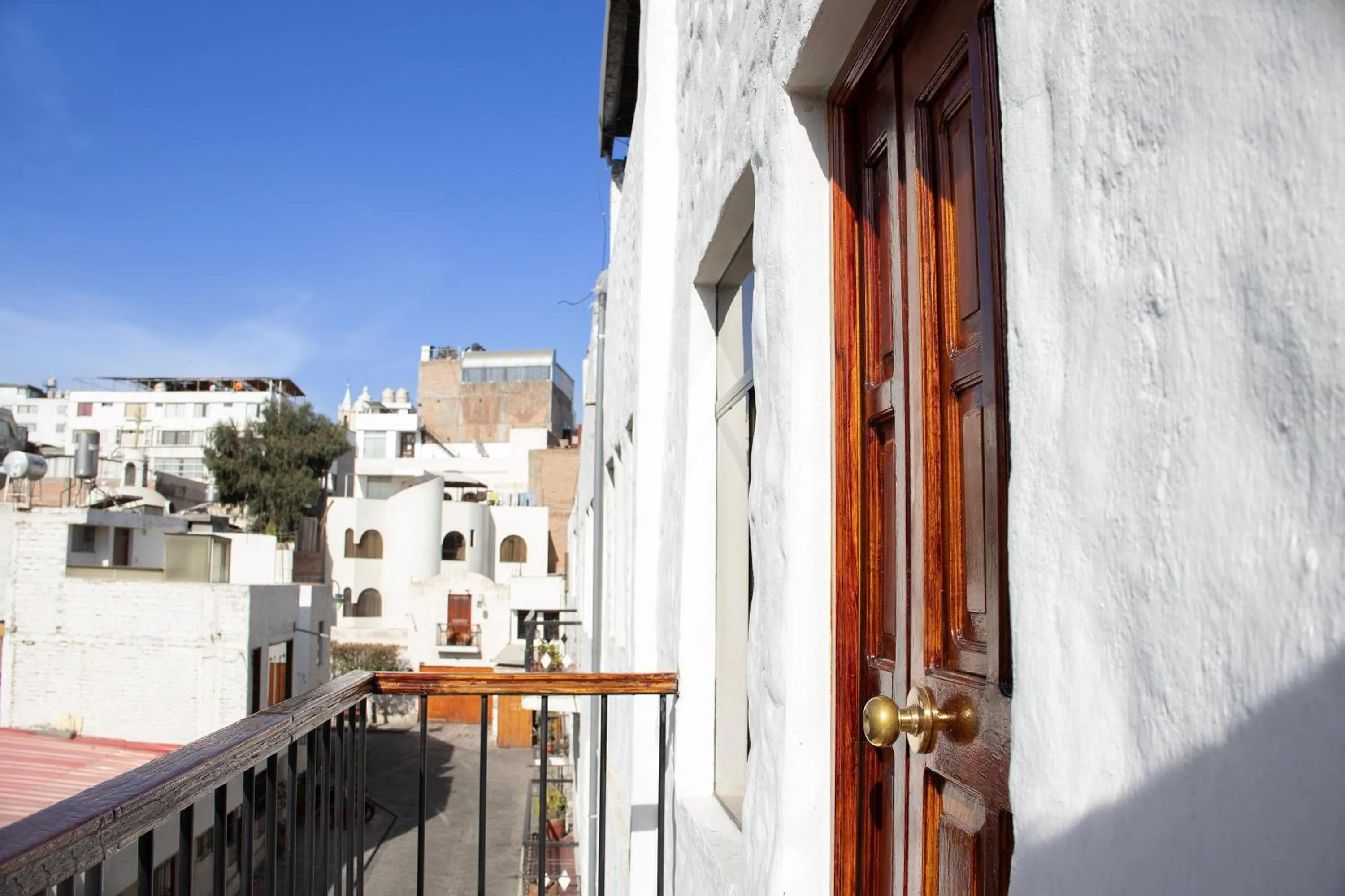 Day in Tambo del Solar