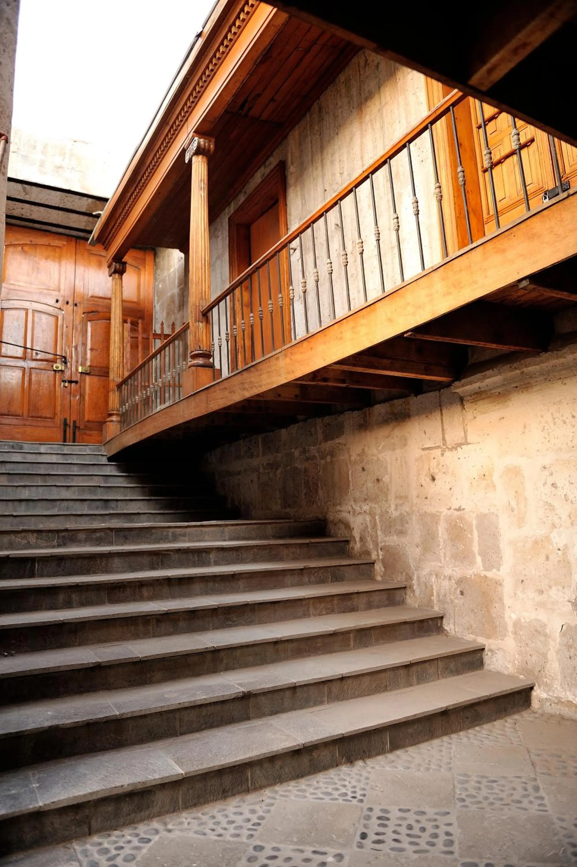Facade/entrance in Tambo del Solar