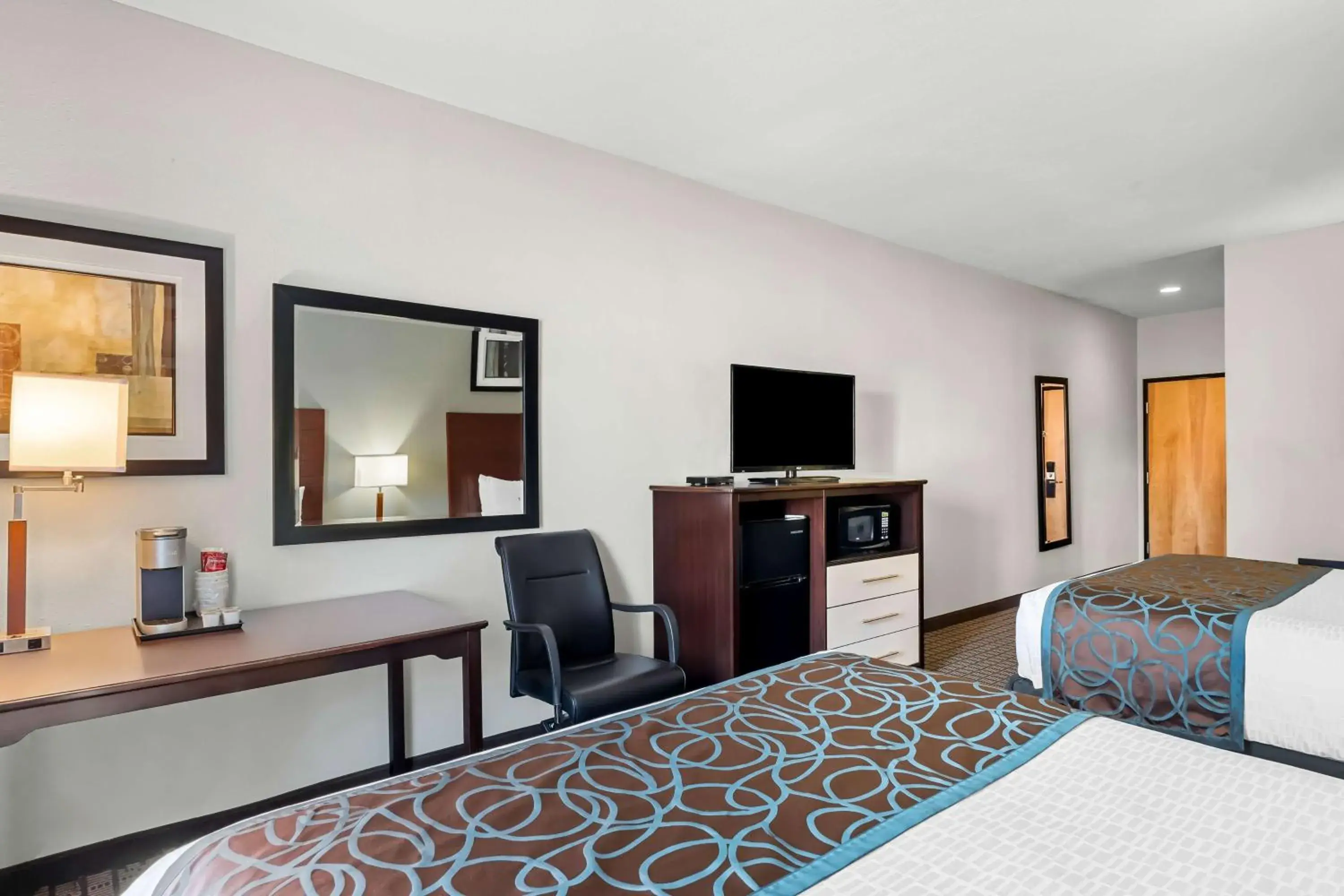 Bedroom, Bed in Best Western Plus - Magee Inn & Suites Bedroom, Bed in Best Western Plus - Magee Inn & Suites