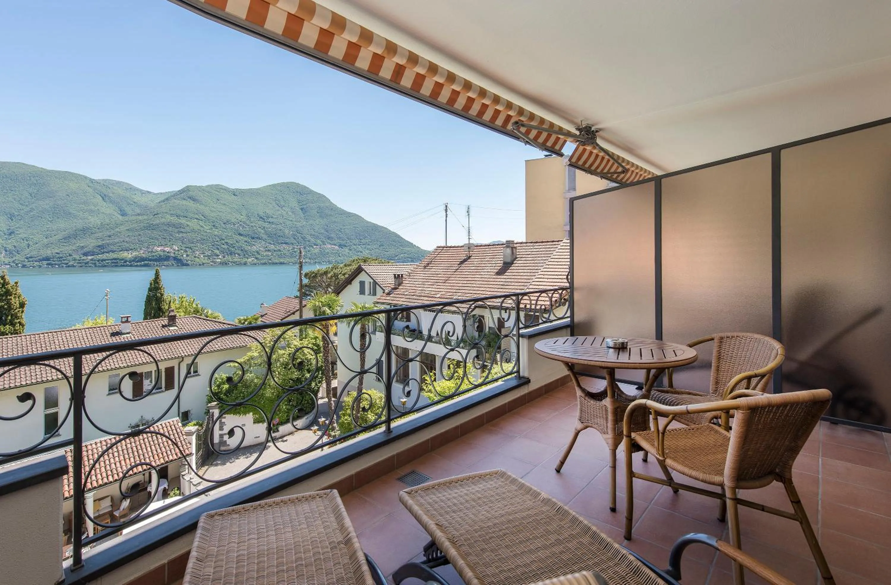 Balcony/Terrace in Boutique Hotel Sunstar Brissago am Lago Maggiore