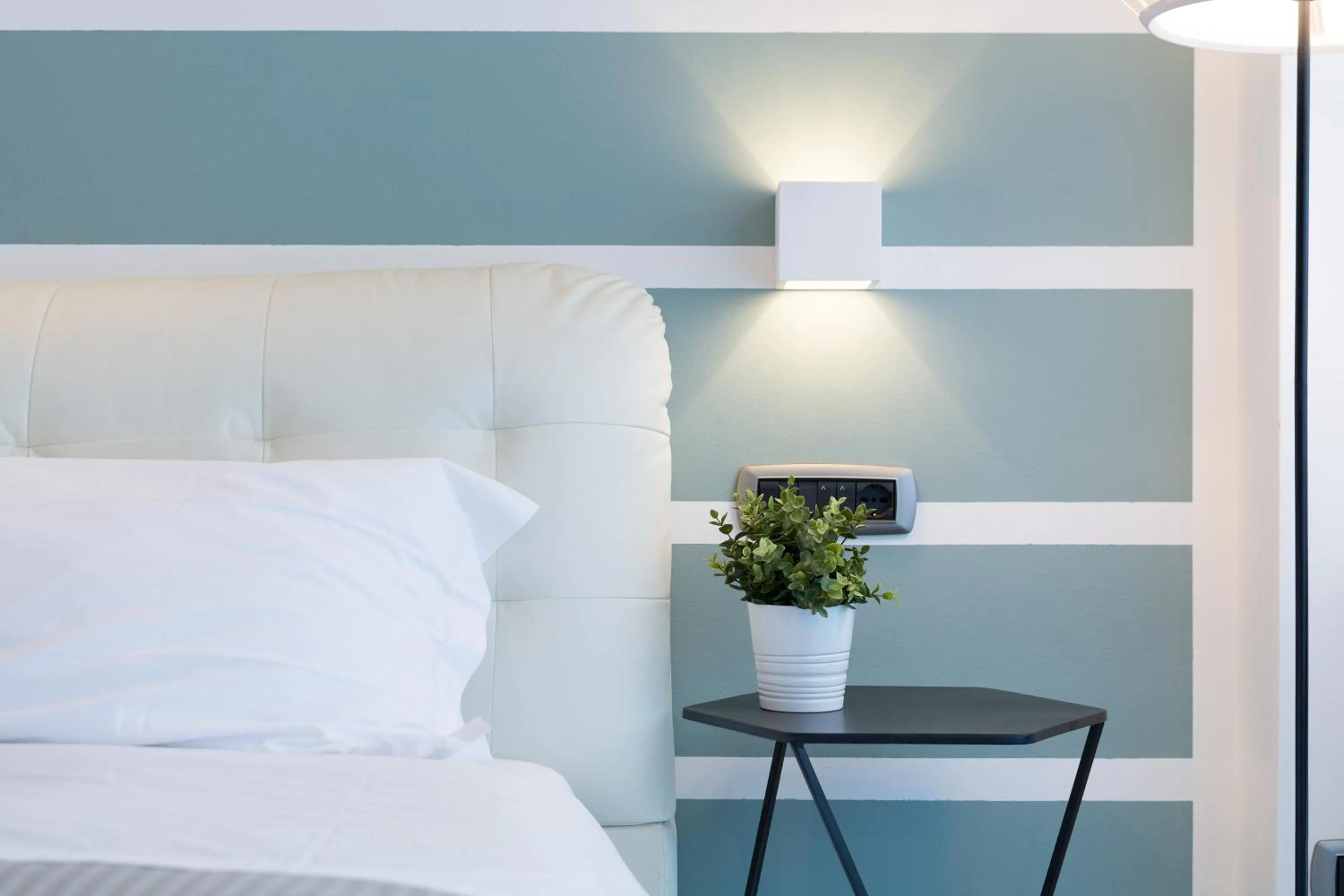 Decorative detail, Bed in 4 Star Bologna Train Station - Self Check-In