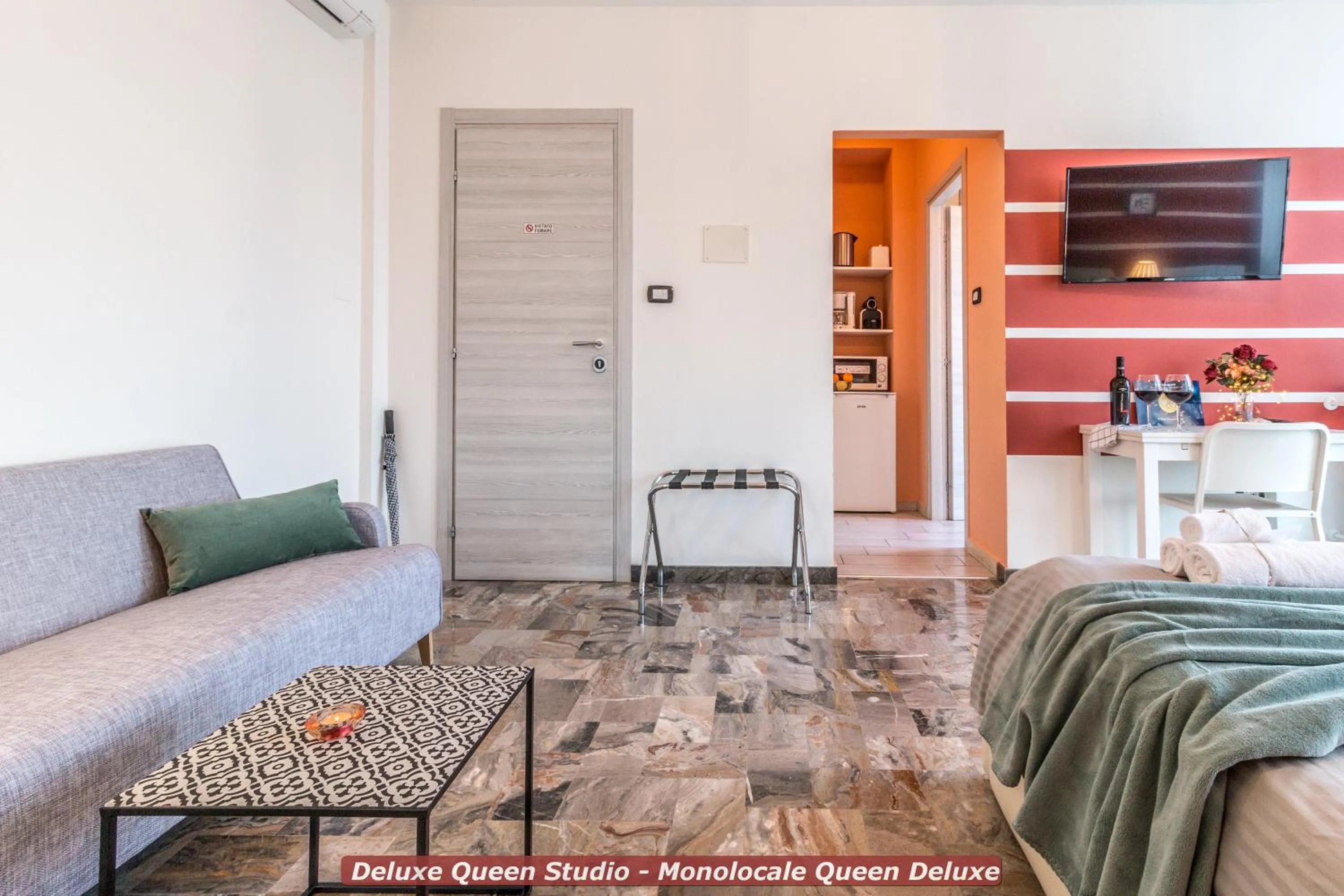 Photo of the whole room in 4 Star Bologna Train Station - Self Check-In