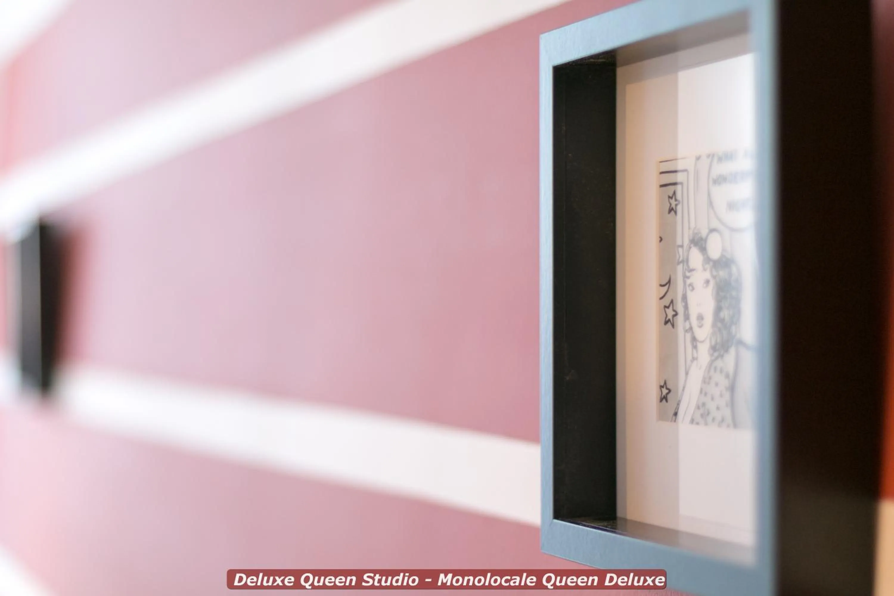 Decorative detail in 4 Star Bologna Train Station - Self Check-In