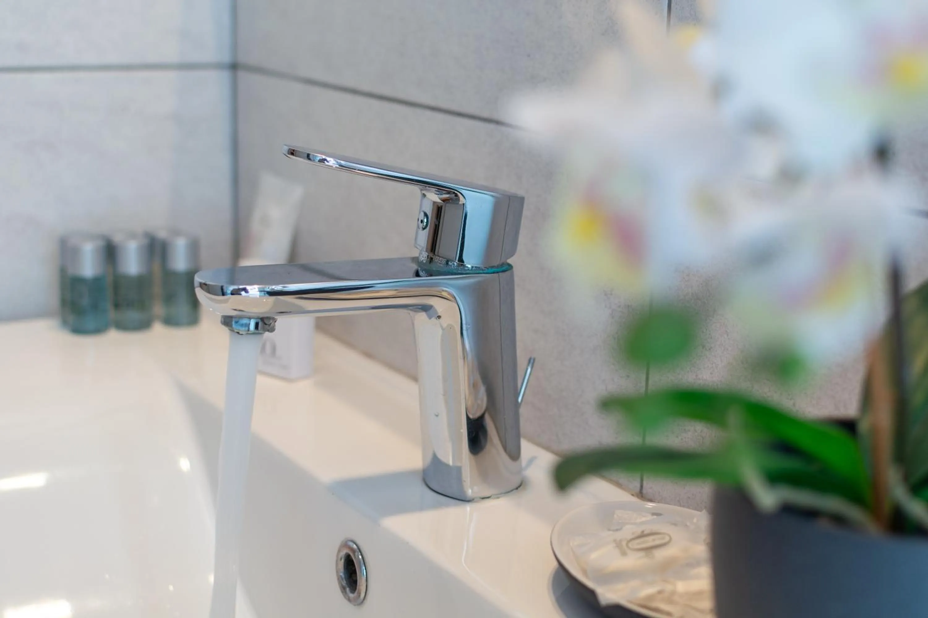 Decorative detail in 4 Star Bologna Train Station - Self Check-In