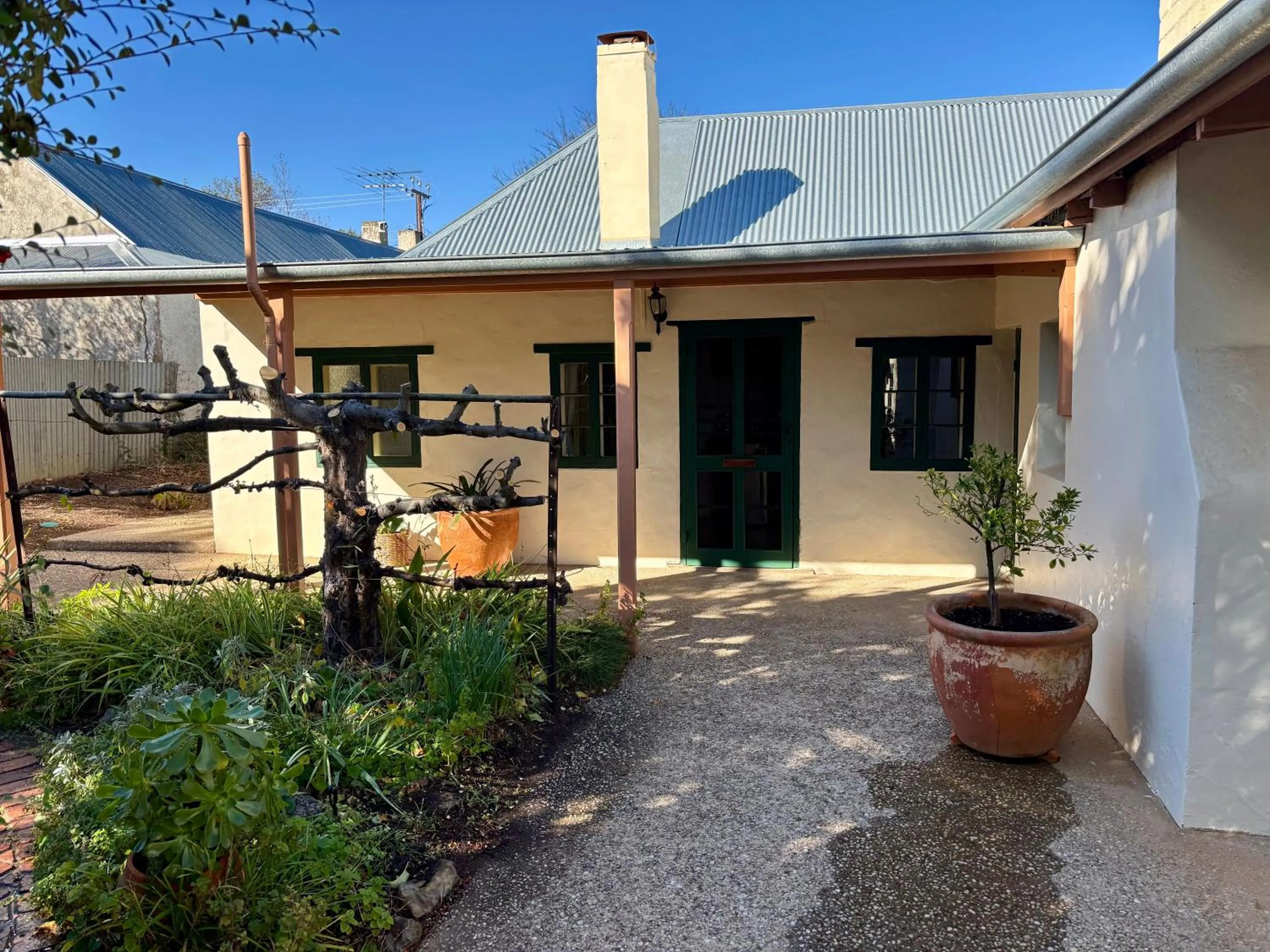 Property building in Goat Square House - Historic Row Cottages