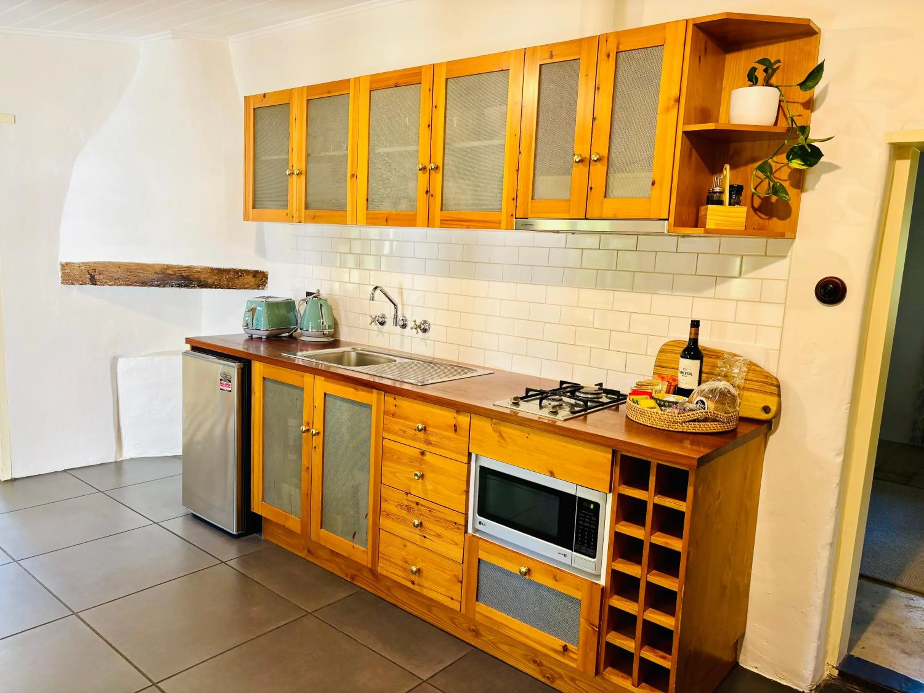 Coffee/tea facilities in Goat Square House - Historic Row Cottages