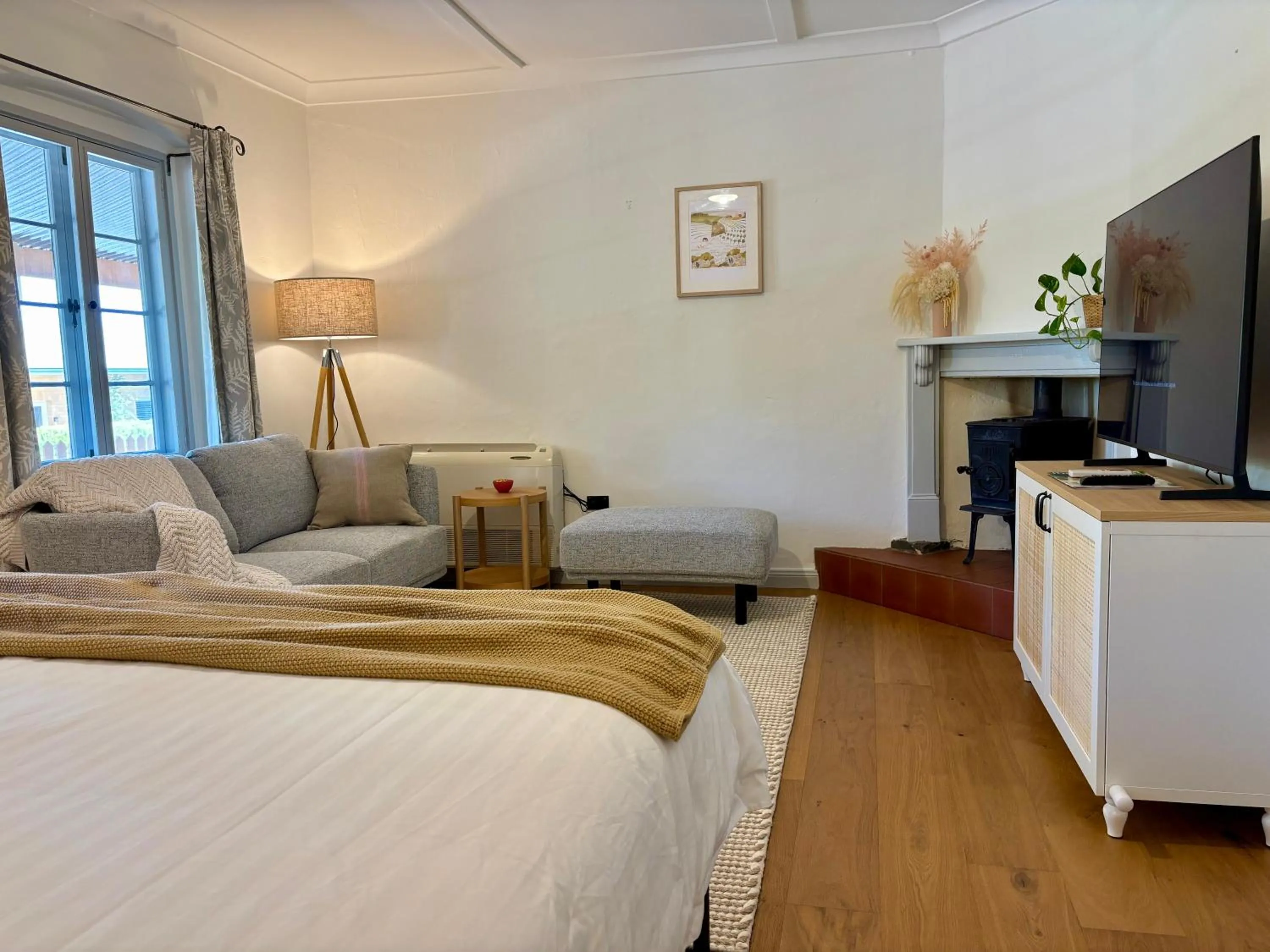 TV and multimedia, Bed in Goat Square House - Historic Row Cottages