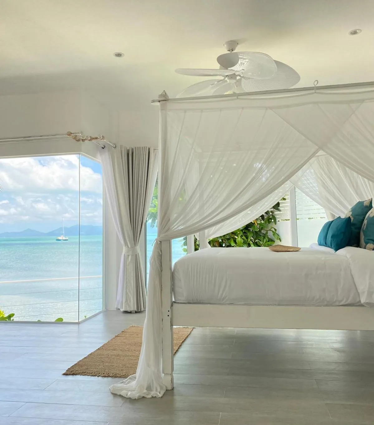 View (from property/room), Bed in Tembo Beach Club & Resort