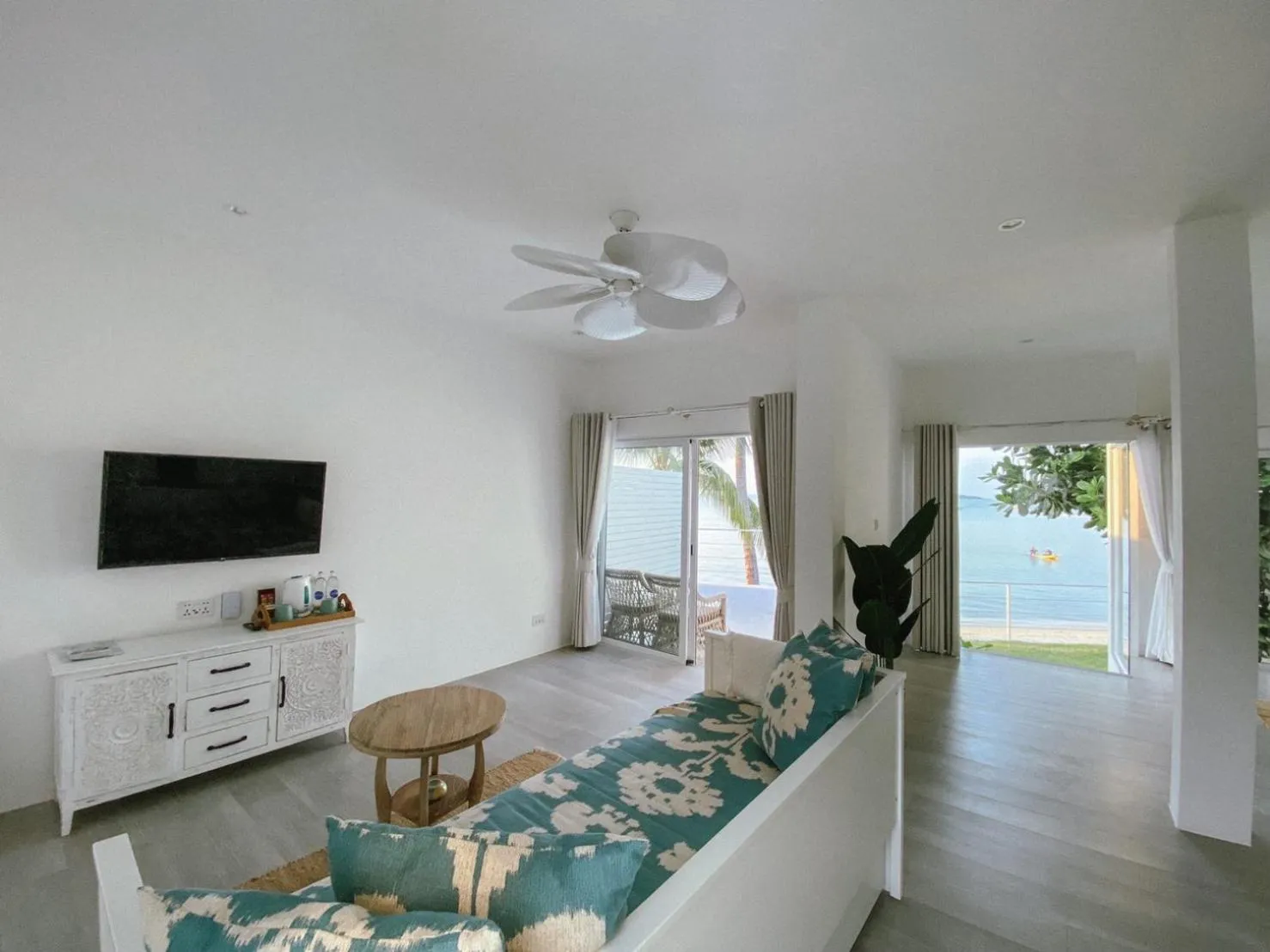 Living room in Tembo Beach Club & Resort